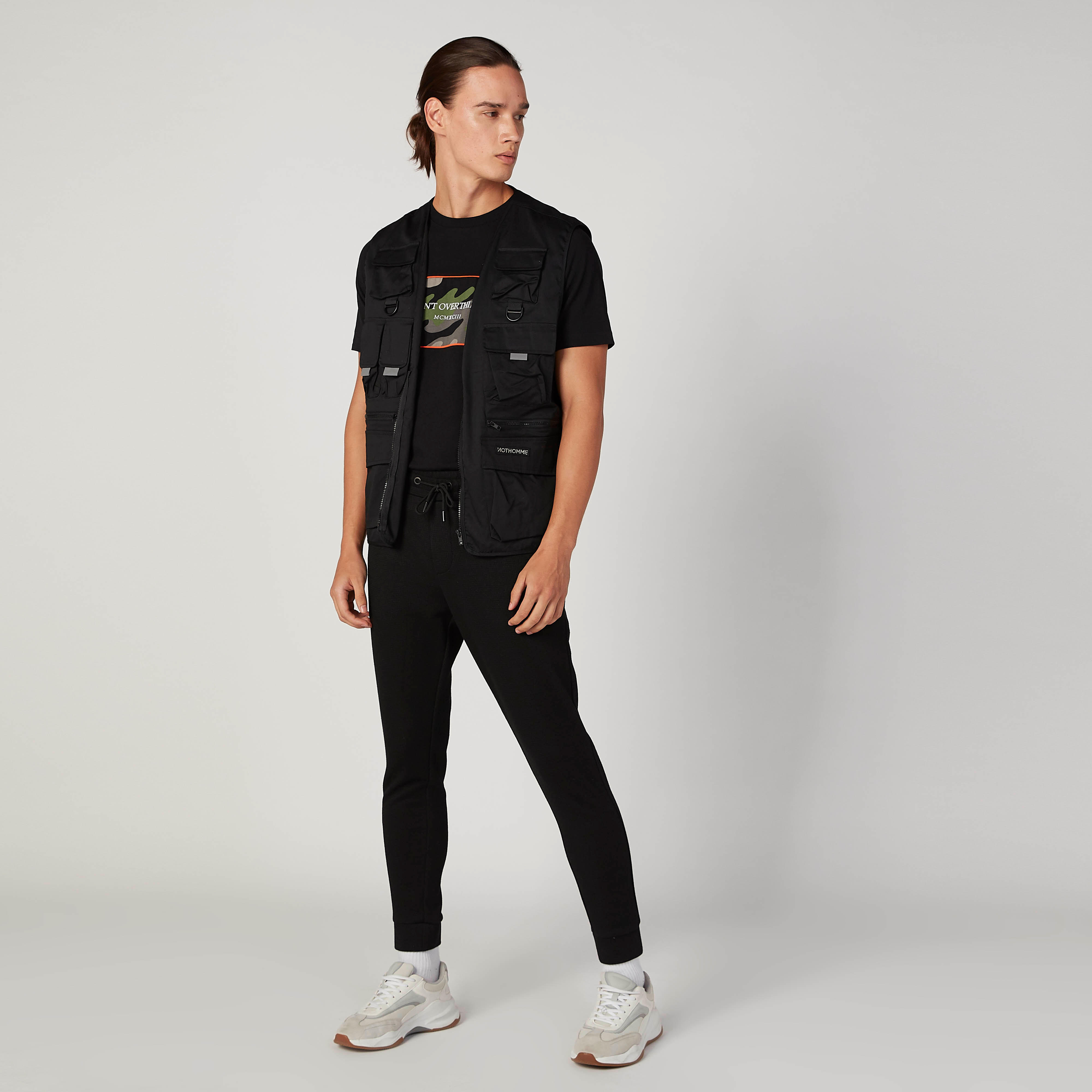 بنطال رياضي سادة برباط إغلاق وخصر متوسط الارتفاع من آيكونيك-men-clothing-bottoms-joggers-image-2