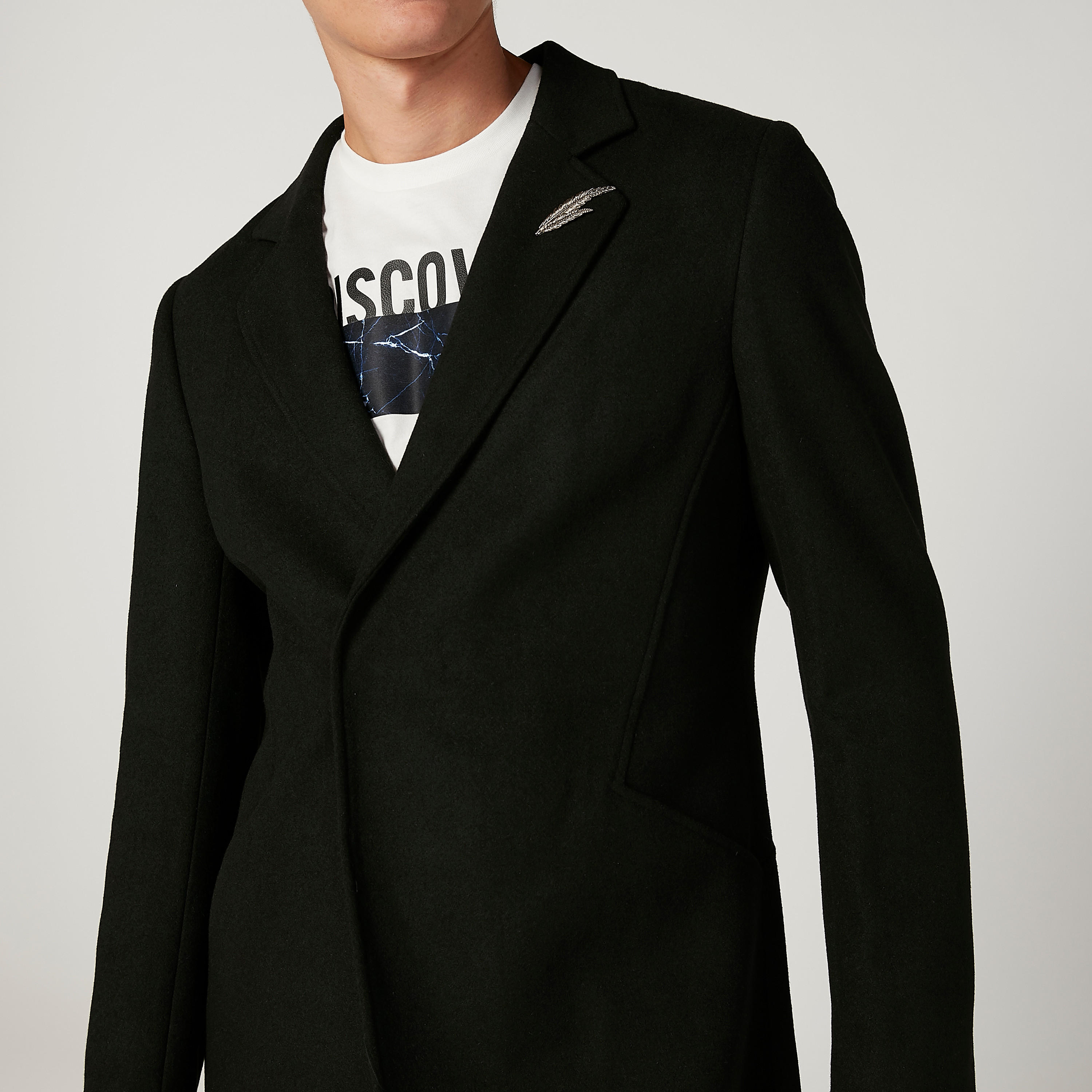معطف طويل سليم سادة بياقة مطويّة وأكمام طويلة من آيكونيك-men-clothing-jacketsandblazers-coats-image-3
