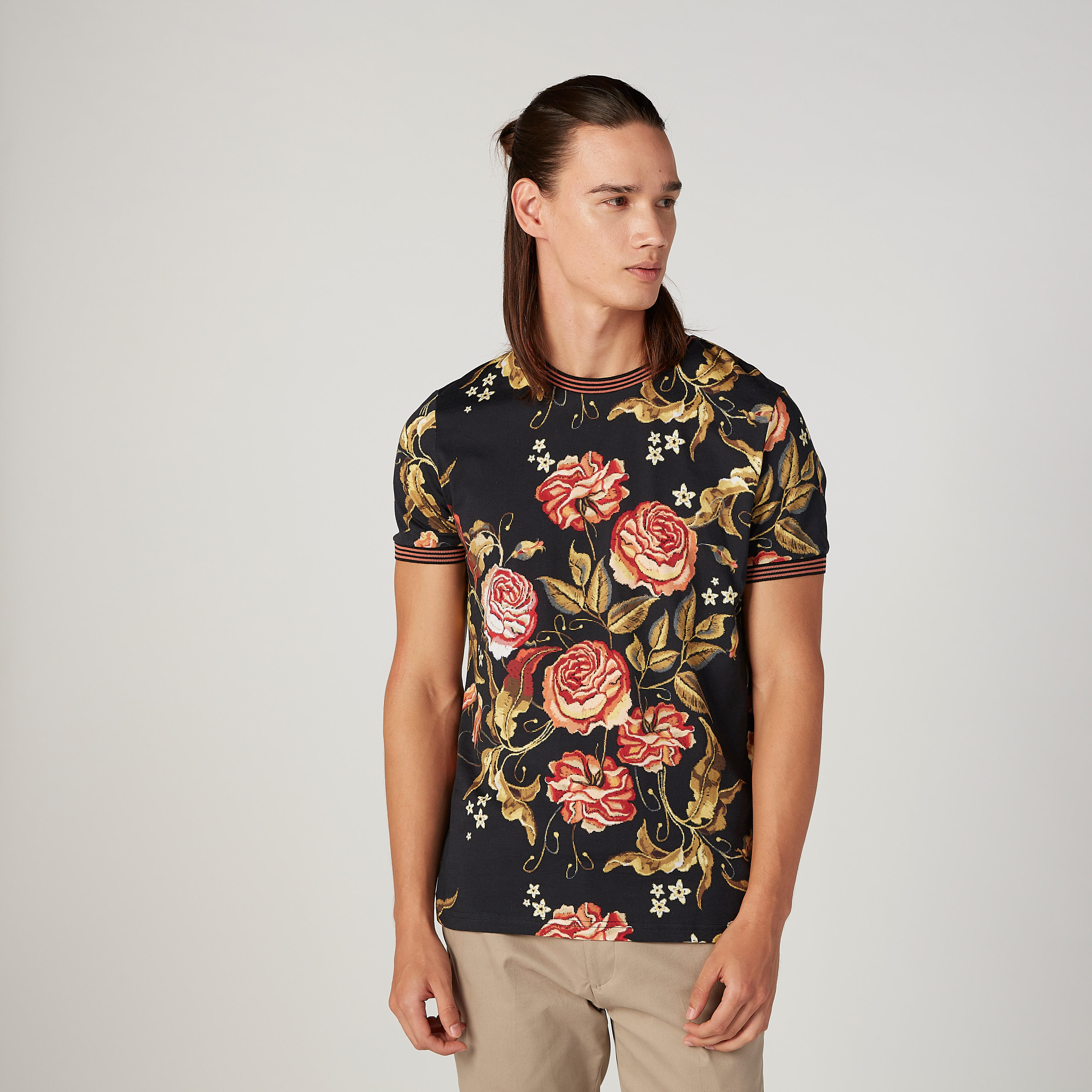 تيشيرت سليم بياقة مستديرة وأكمام قصيرة وطبعات زهرية من آيكونيك-men-clothing-tshirtsandpolos-tshirts-image-1
