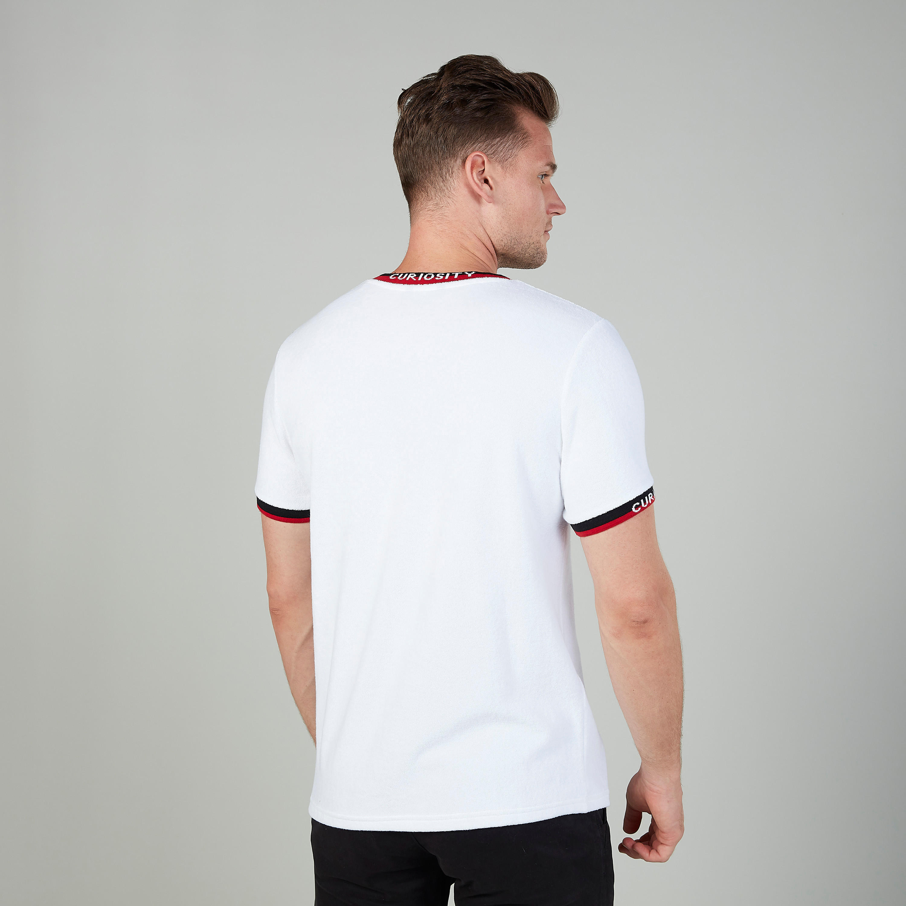 تيشيرت سليم بياقة مستديرة وأكمام قصيرة من آيكونيك-men-clothing-tshirtsandpolos-tshirts-image-1