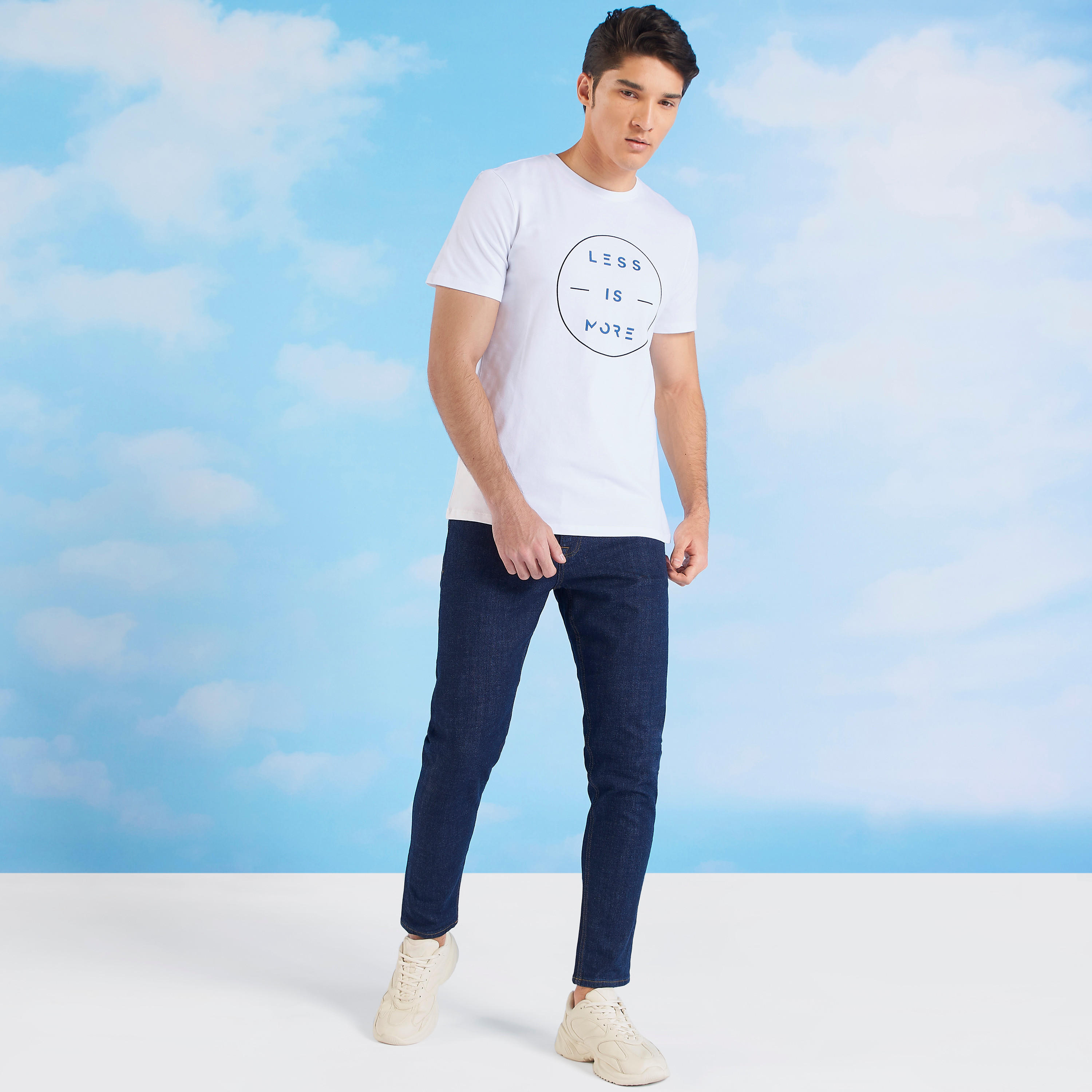 بنطلون جينز سليم سادة بخصر متوسط الارتفاع وجيوب وحلقات للحزام من آيكونيك-men-clothing-bottoms-jeans-image-2