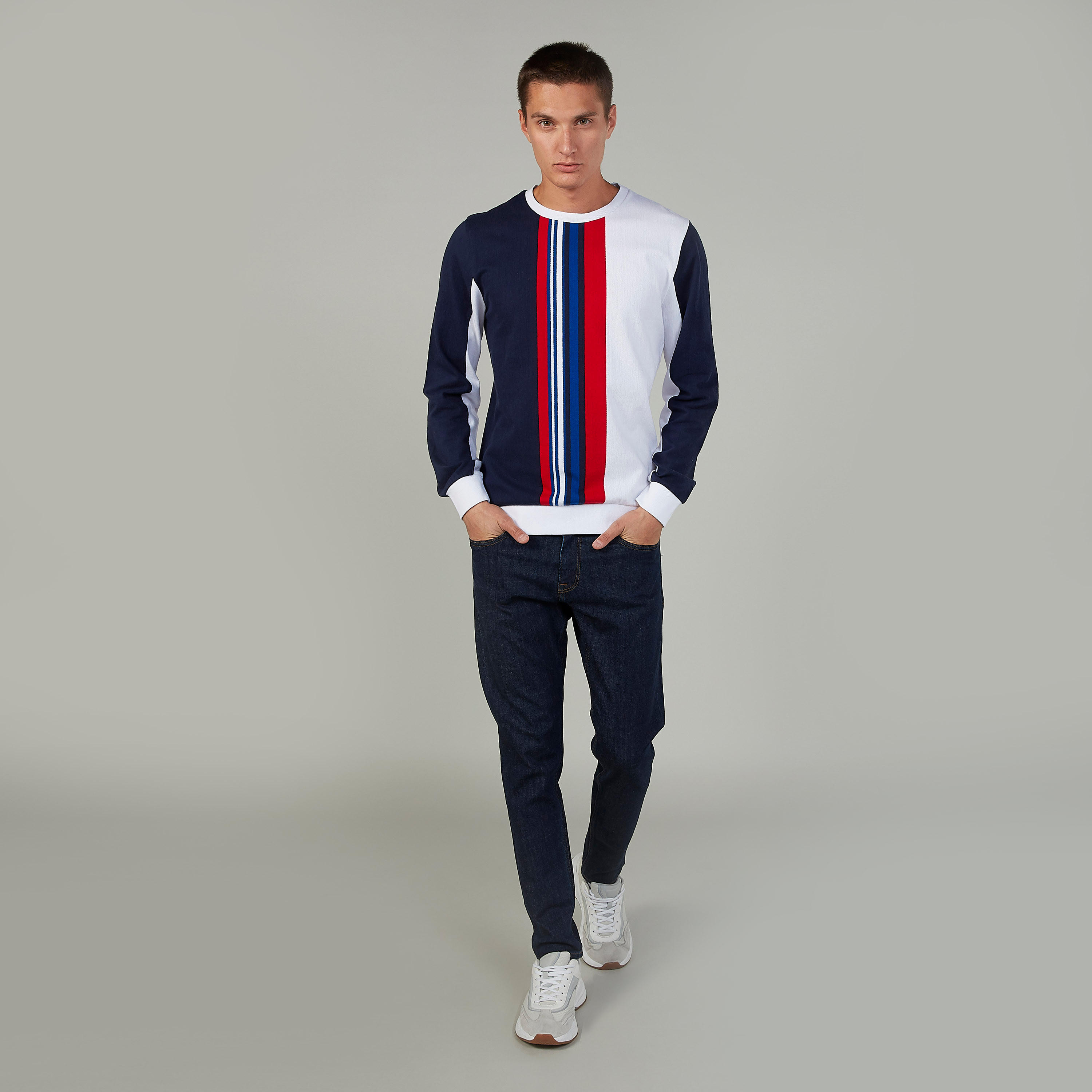 كنزة مخططة بياقة ضيقة وأكمام طويلة من آيكونيك-men-winterwear-hoodiesandsweatshirts-image-2