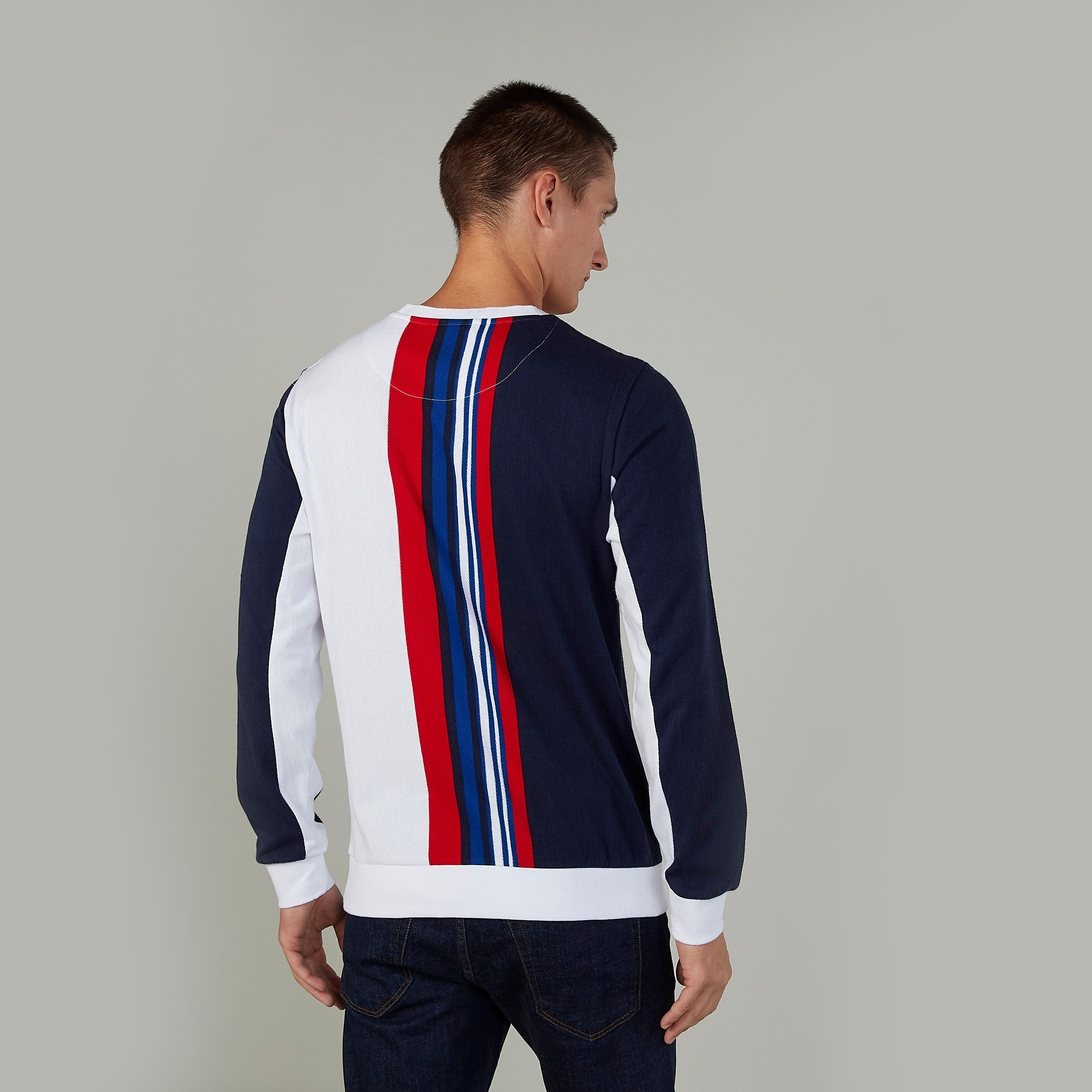 كنزة مخططة بياقة ضيقة وأكمام طويلة من آيكونيك-men-winterwear-hoodiesandsweatshirts-image-4