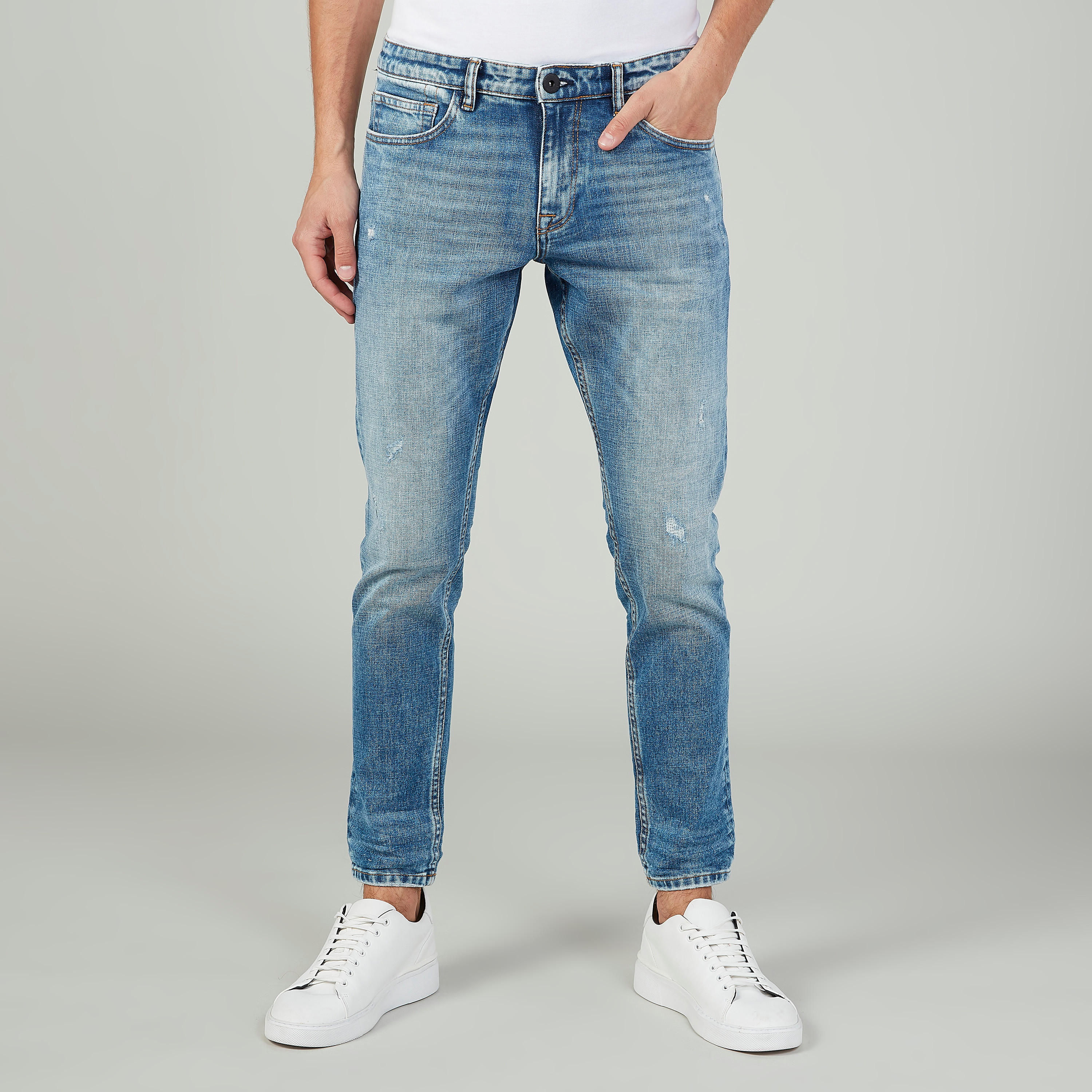 بنطلون جينز سليم سادة بخصر متوسط الارتفاع وجيوب وحلقات للحزام من آيكونيك-men-clothing-bottoms-jeans-image-1