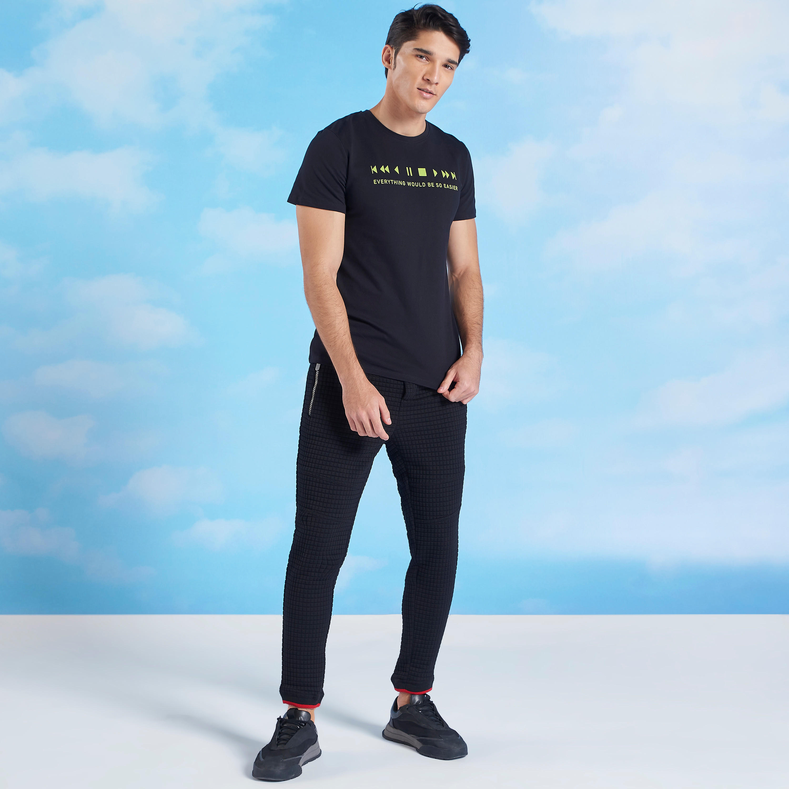 تيشيرت بطبعات وأكمام قصيرة وياقة مستديرة من آيكونيك-men-clothing-tshirtsandpolos-tshirts-image-2