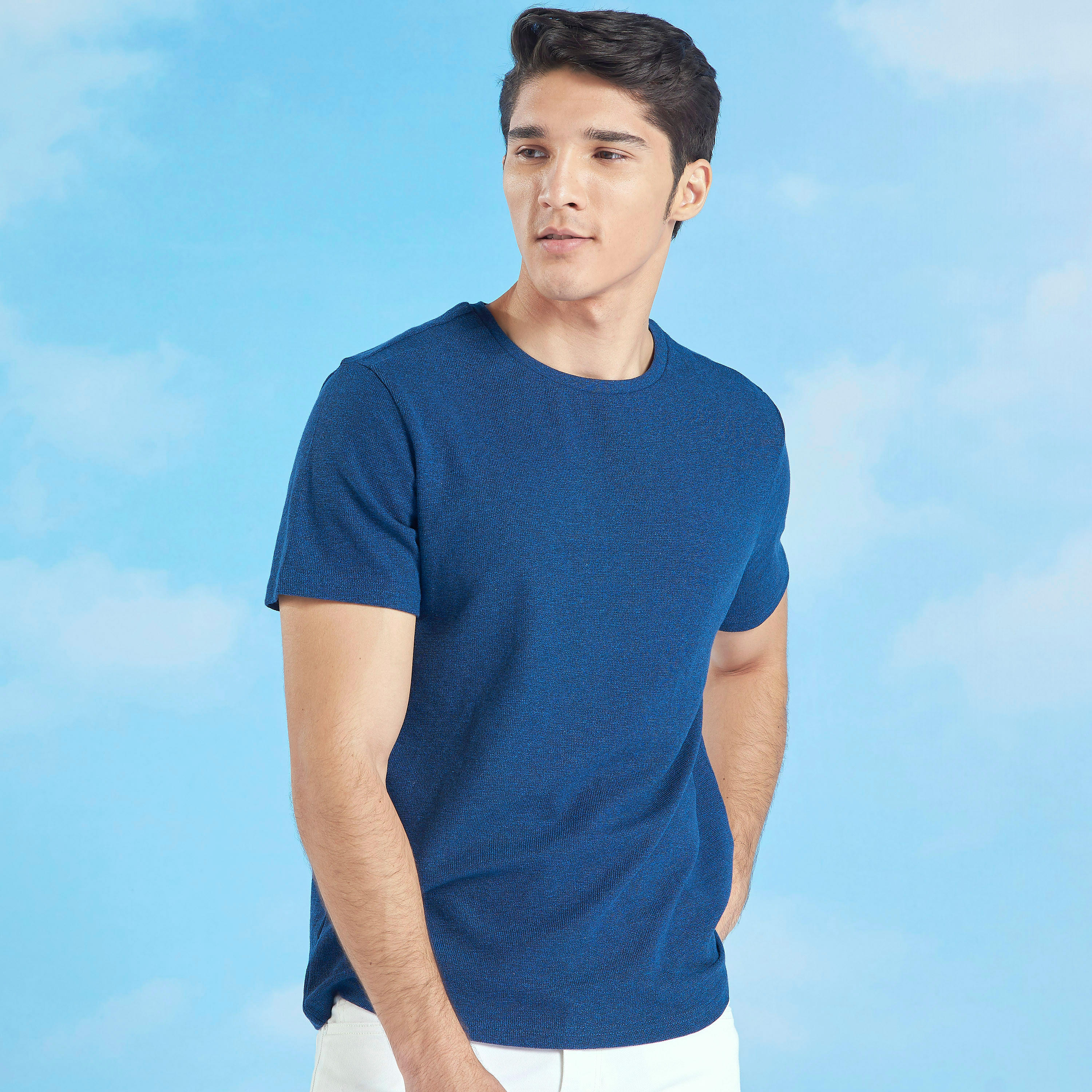 تيشيرت سليم بارز الملمس بياقة مستديرة وأكمام قصيرة من آيكونيك-men-clothing-tshirtsandpolos-tshirts-image-1