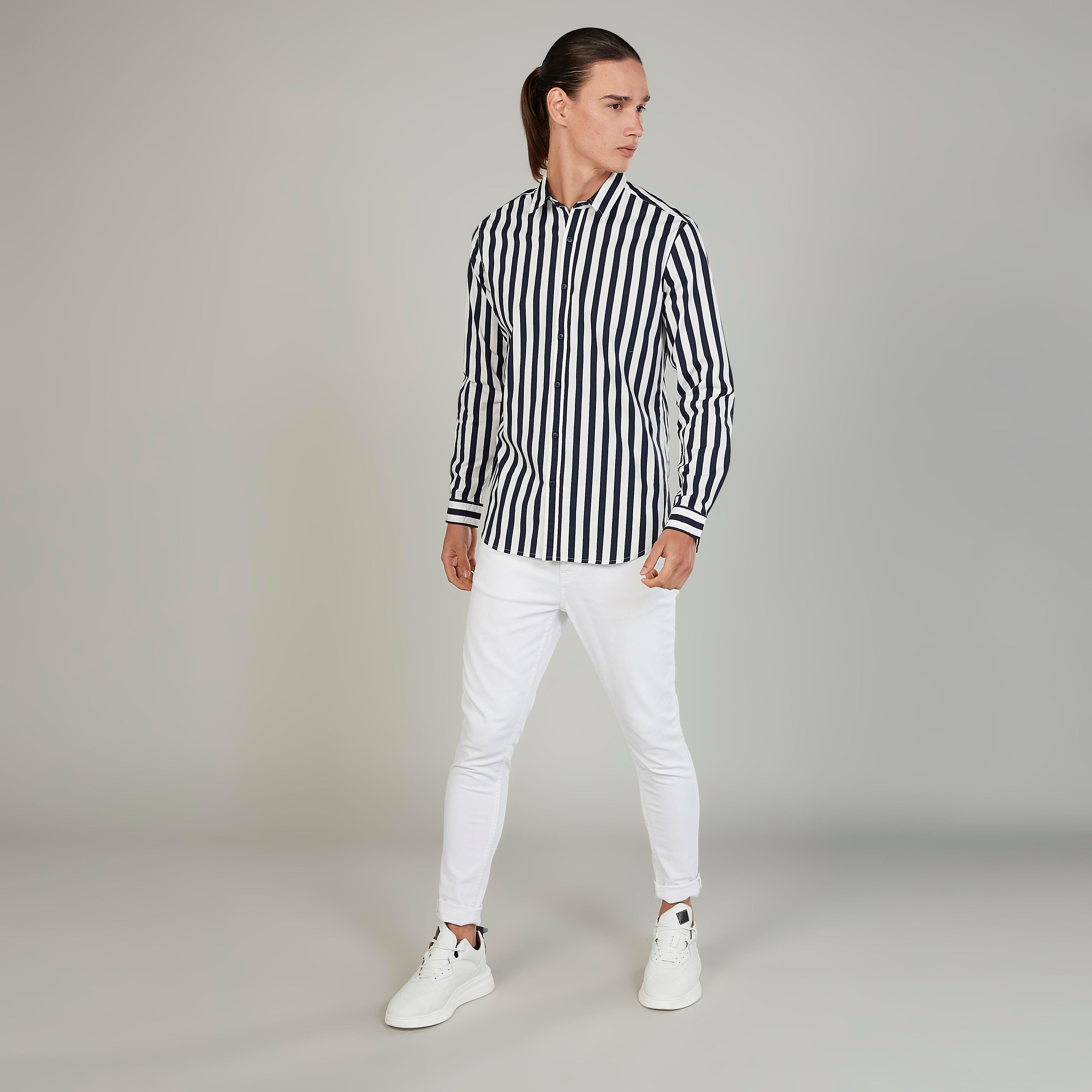 قميص مخطط سليم بياقة عاديّة وأكمام طويلة من آيكونيك-men-clothing-shirts-image-2