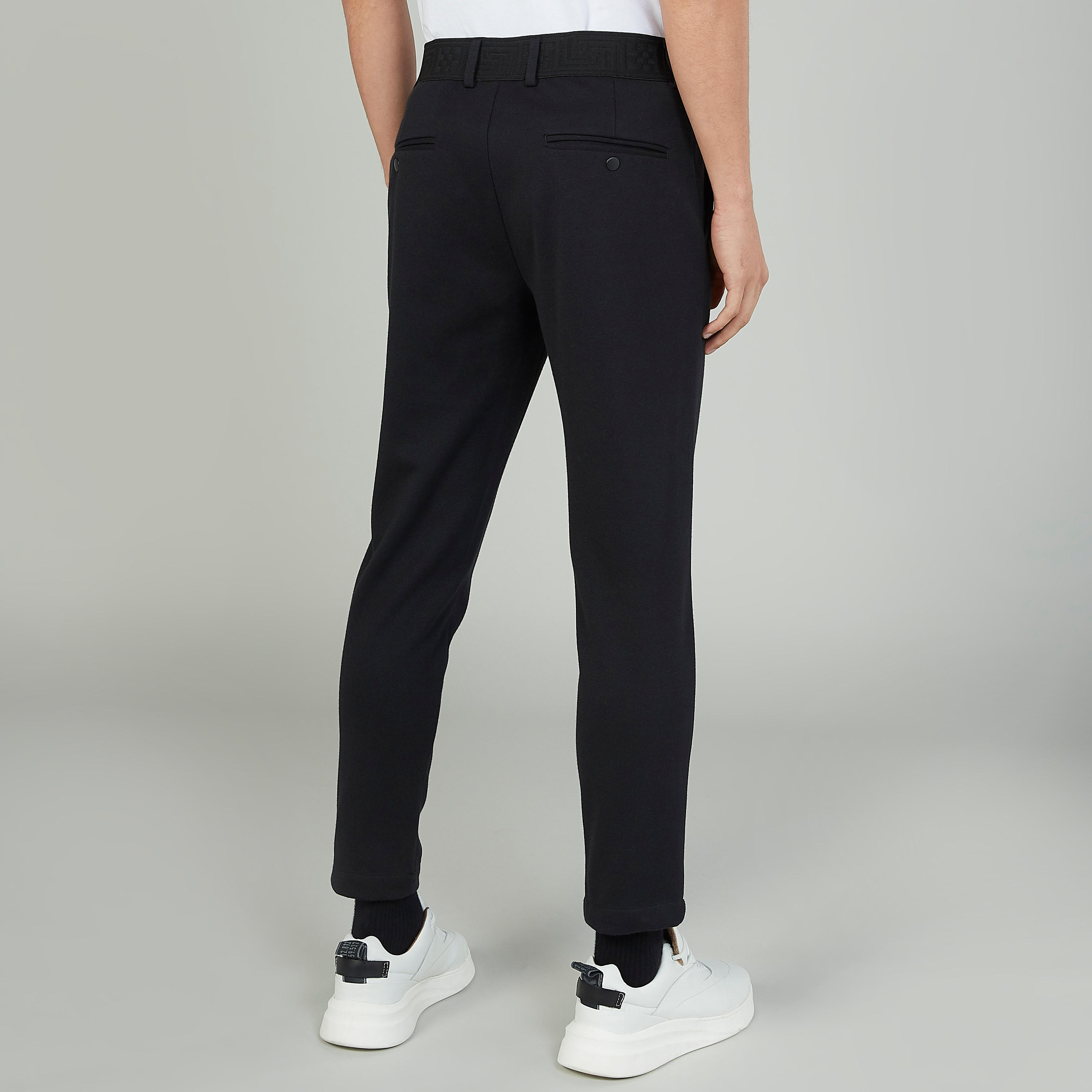بنطلون سليم سادة بخصر مطّاطي من آيكونيك-men-clothing-bottoms-trousersandchinos-trousers-image-4