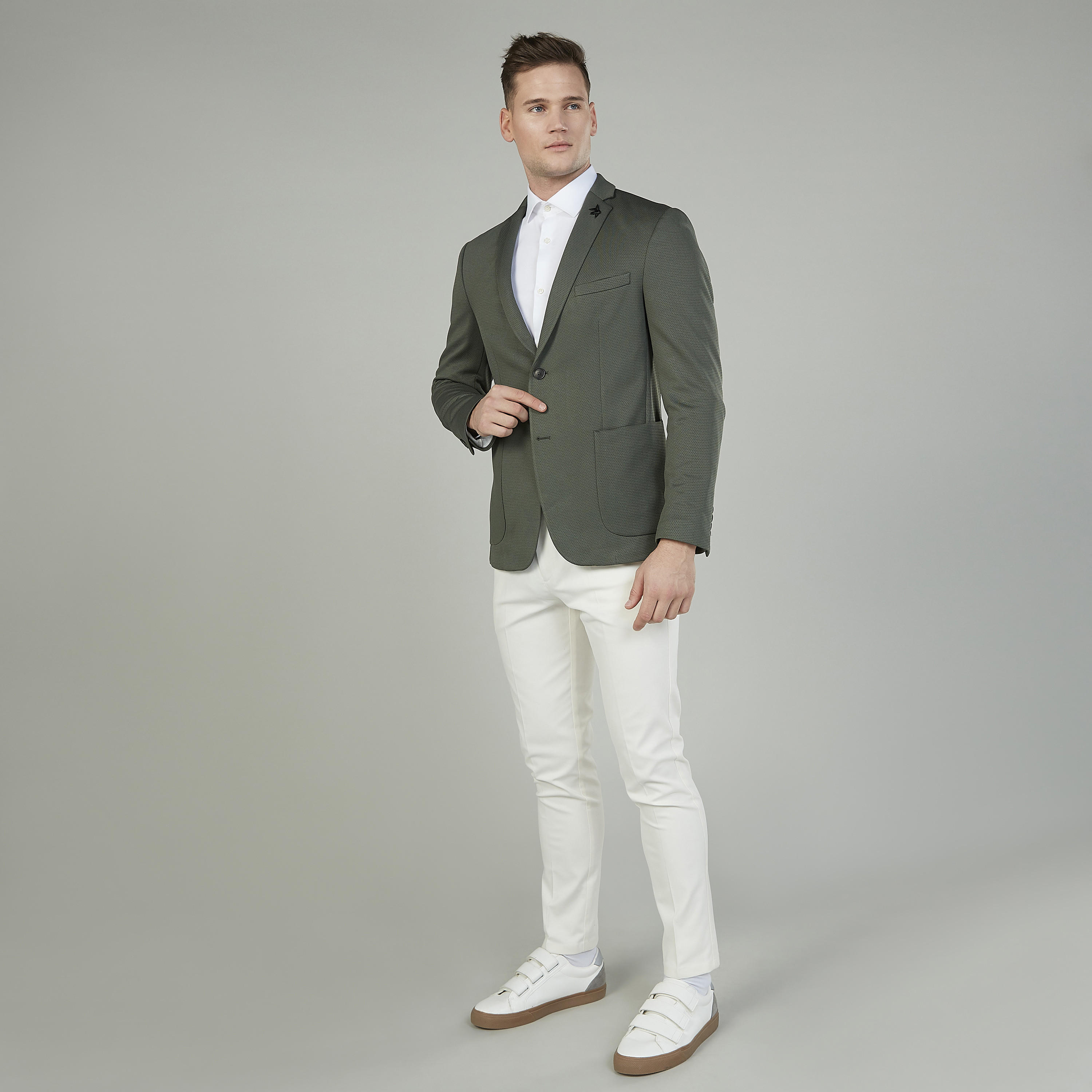جاكيت رسمي بارز الملمس بأكمام طويلة من آيكونيك-men-winterwear-jacketsandblazers-image-2