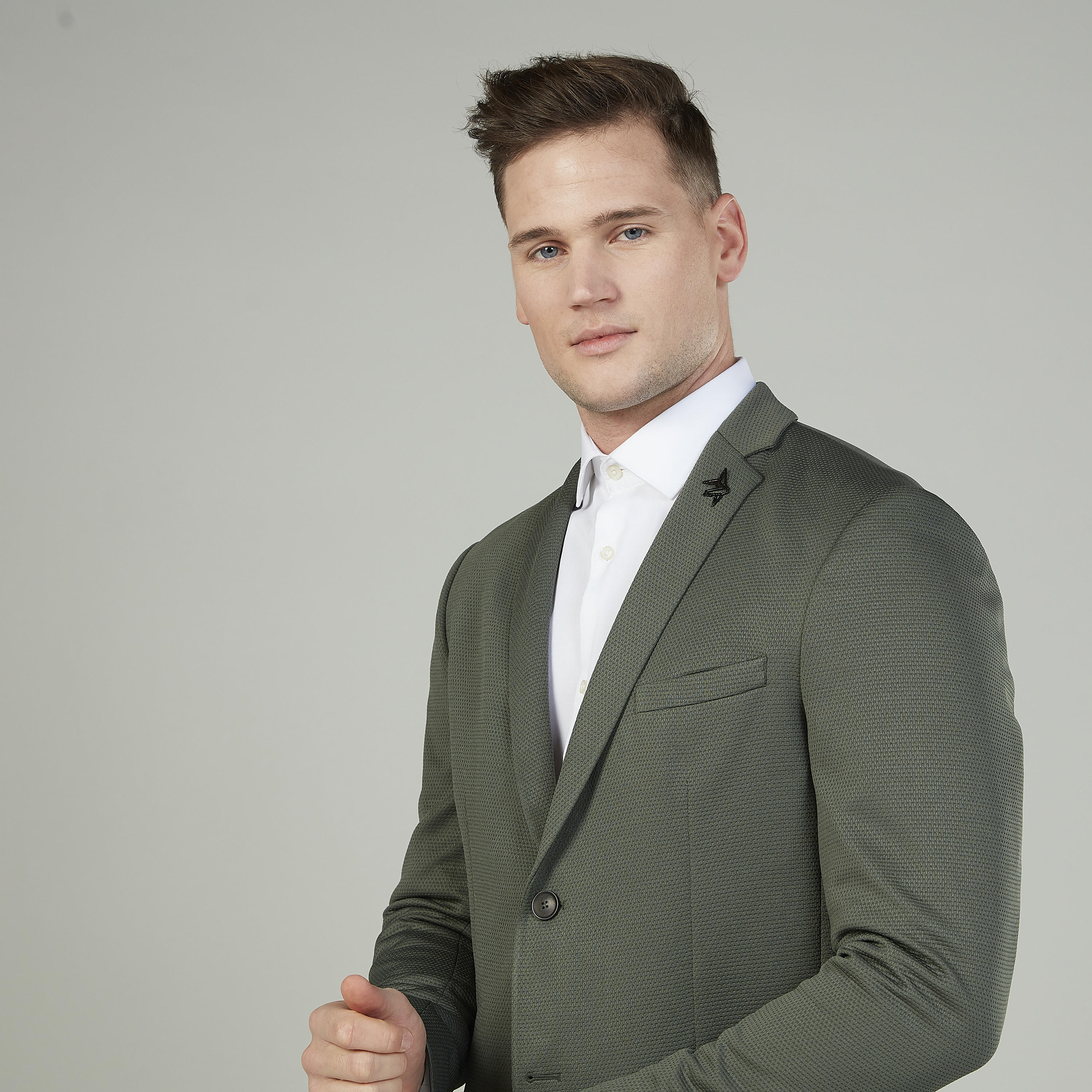 جاكيت رسمي بارز الملمس بأكمام طويلة من آيكونيك-men-winterwear-jacketsandblazers-image-3