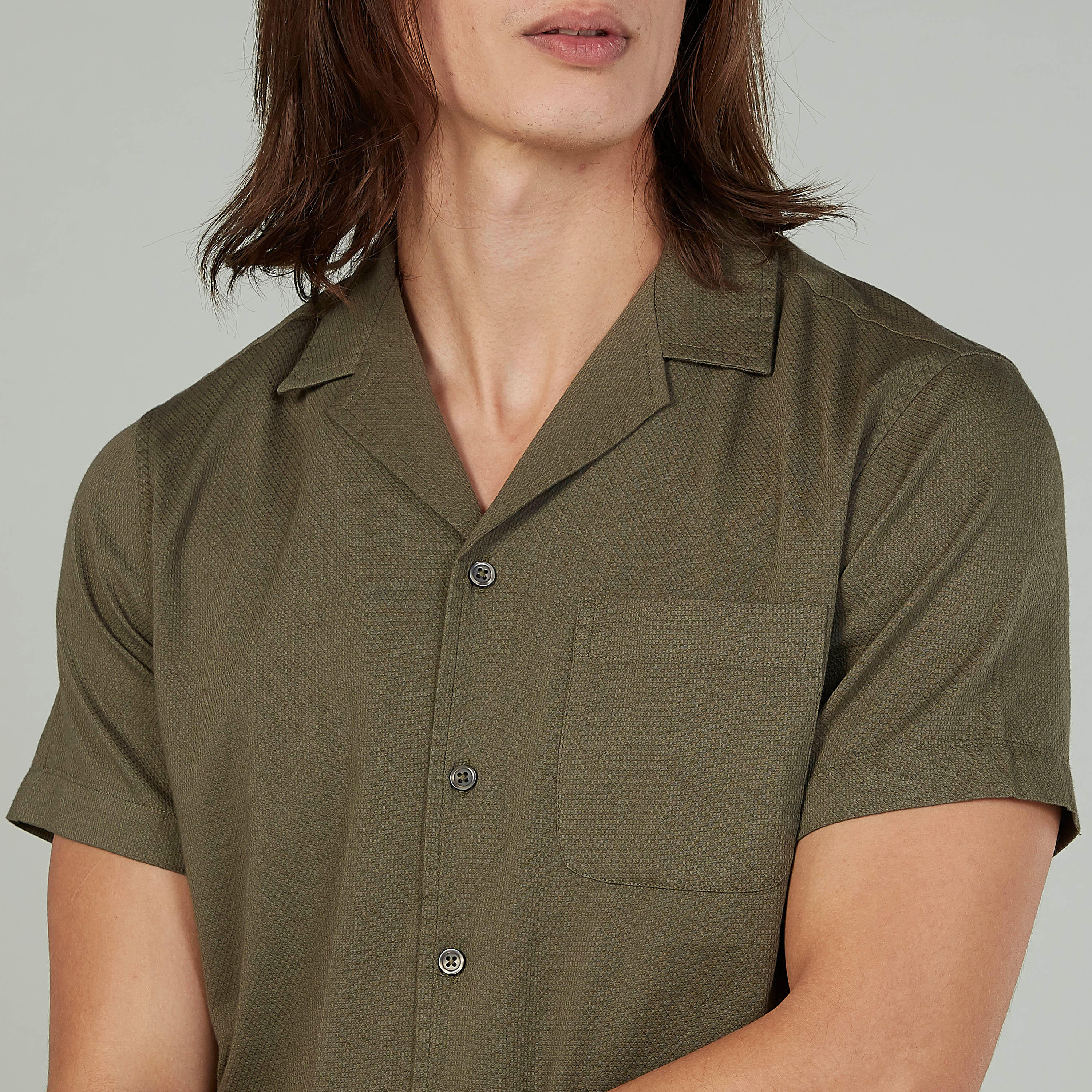 قميص سليم سادة بأكمام قصيرة وجيب على الصدر من آيكونيك-men-clothing-shirts-image-3