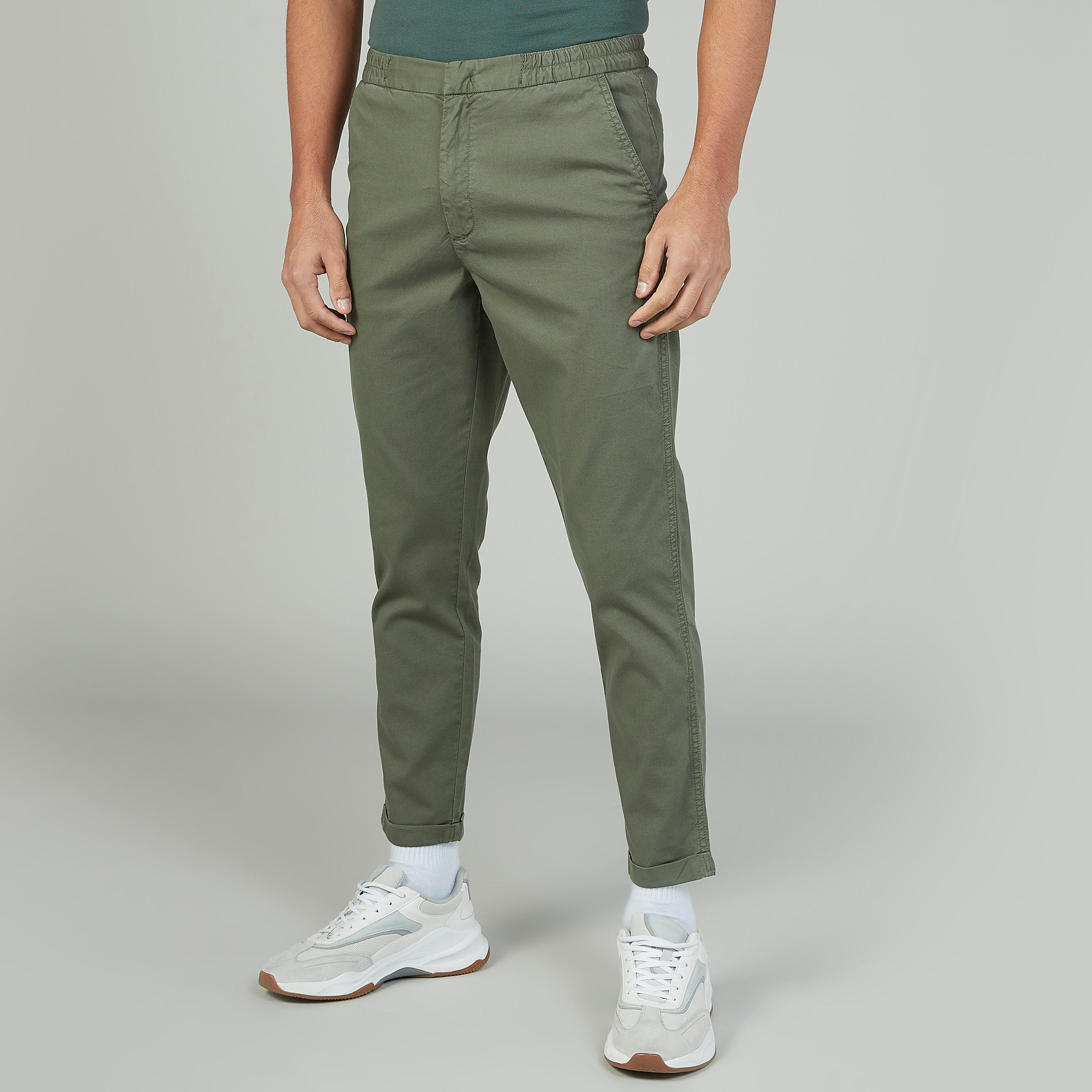 بنطلون سليم سادة بخصر مطّاطي متوسط الارتفاع من آيكونيك-men-clothing-bottoms-trousersandchinos-trousers-image-1