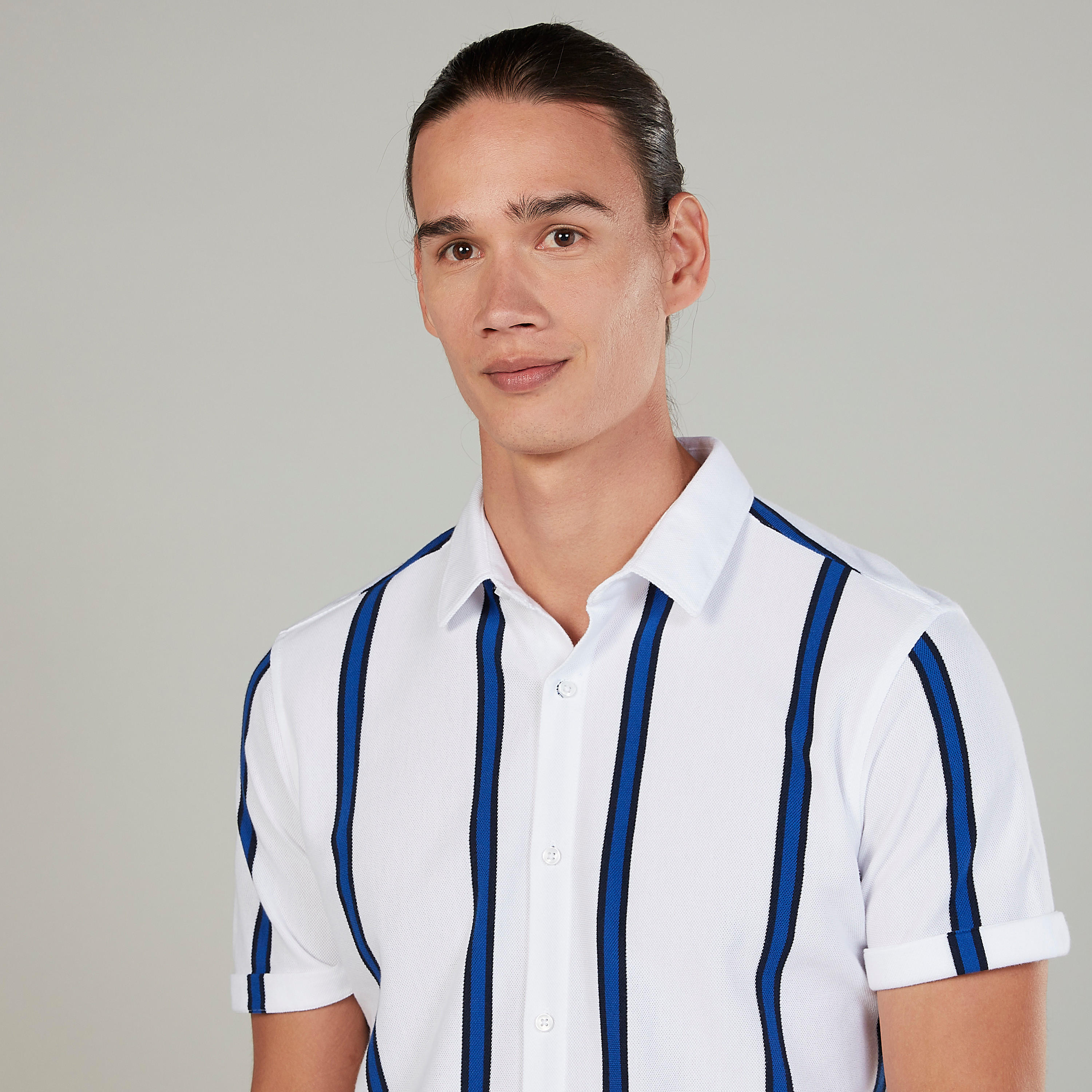 قميص مخطط بأكمام قصيرة وياقة عاديّة من آيكونيك-men-clothing-shirts-image-3