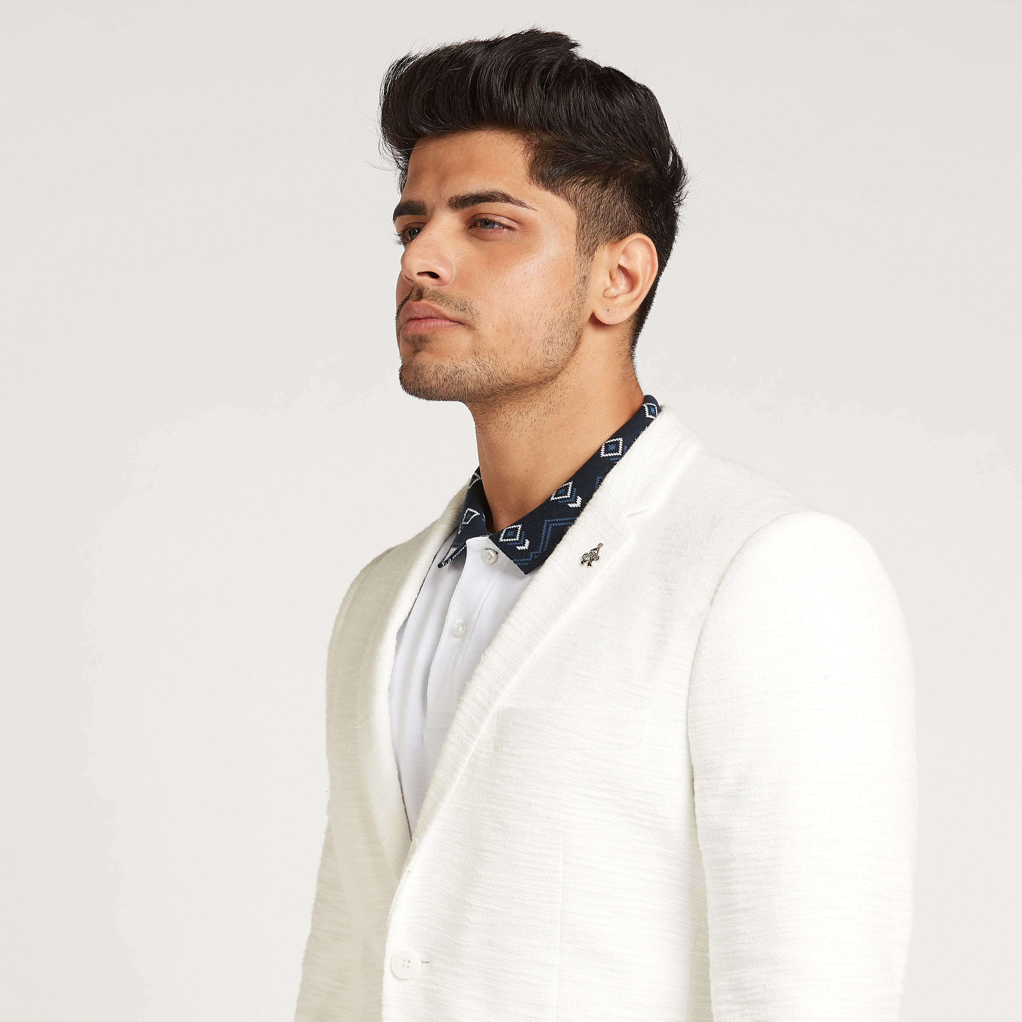 جاكيت بليزر بارز الملمس بأكمام طويلة وياقة بطيّة من آيكونيك-men-winterwear-jacketsandblazers-image-3