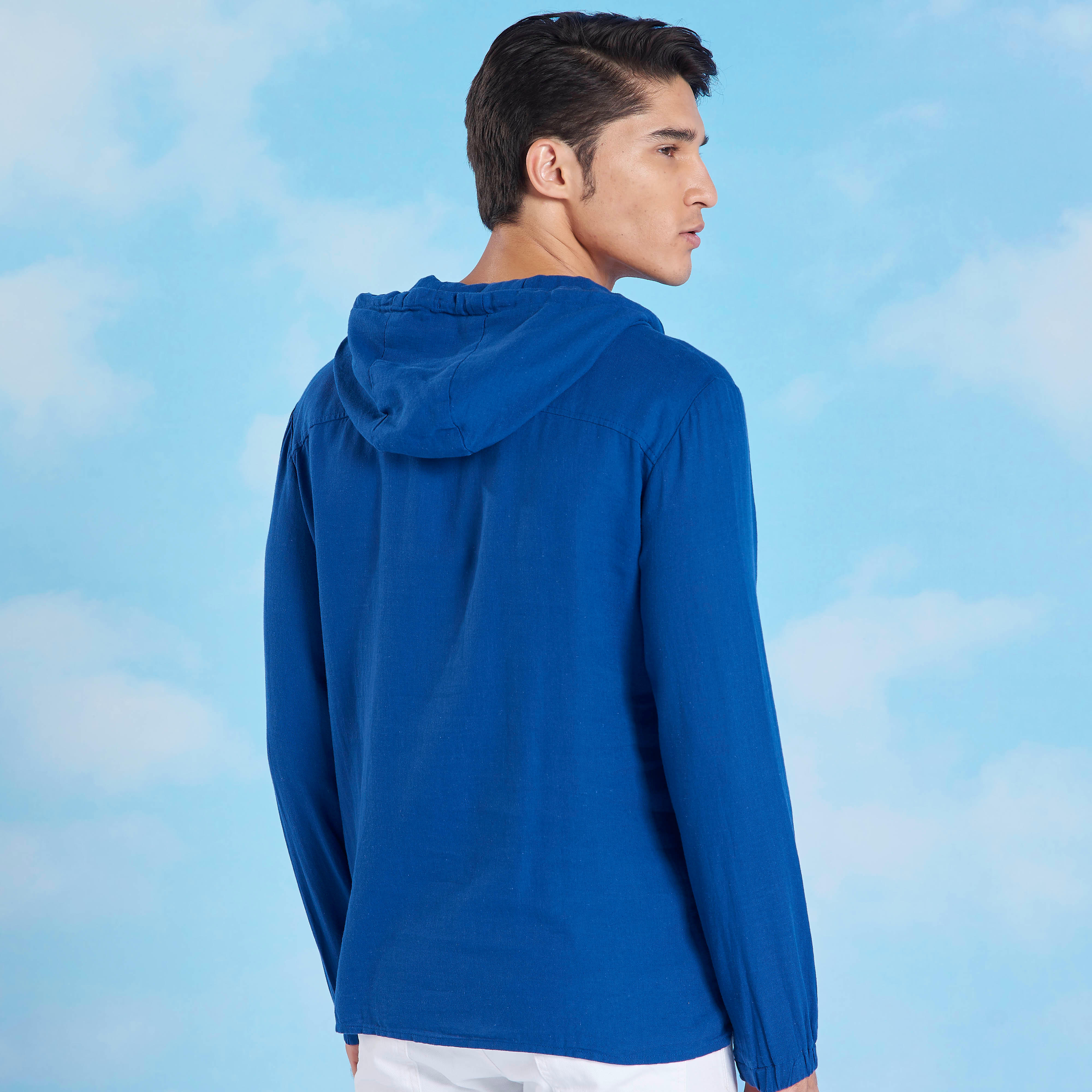 Iconic Solid Linen Hoodie with Long Sleeves and Kangaroo Pockets-men-winterwear-hoodiesandsweatshirts-image-5