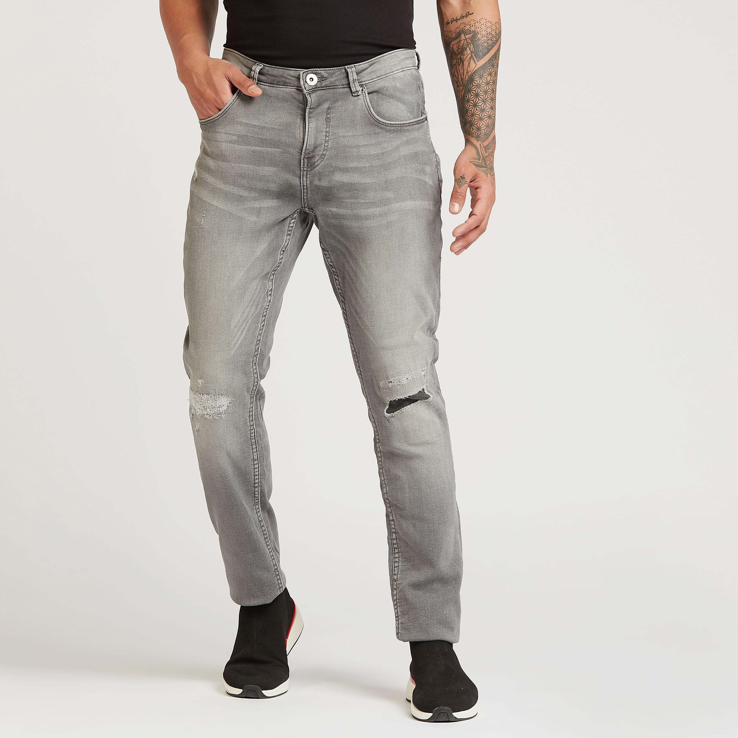 بنطلون جينز ممزّق بقصّة سليم وخصر متوسط الارتفاع وجيوب من آيكونيك-men-clothing-bottoms-jeans-image-1