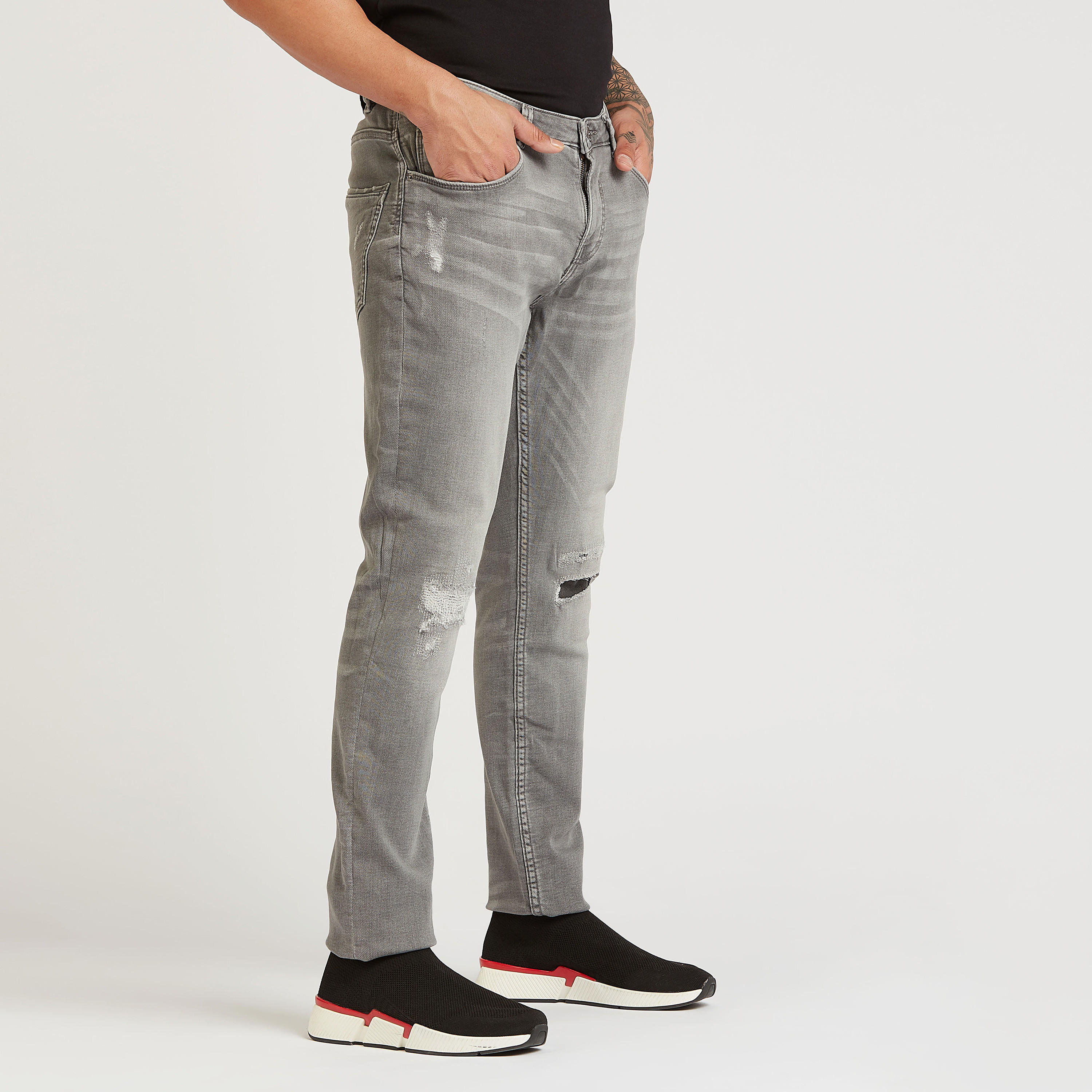 بنطلون جينز ممزّق بقصّة سليم وخصر متوسط الارتفاع وجيوب من آيكونيك-men-clothing-bottoms-jeans-image-4