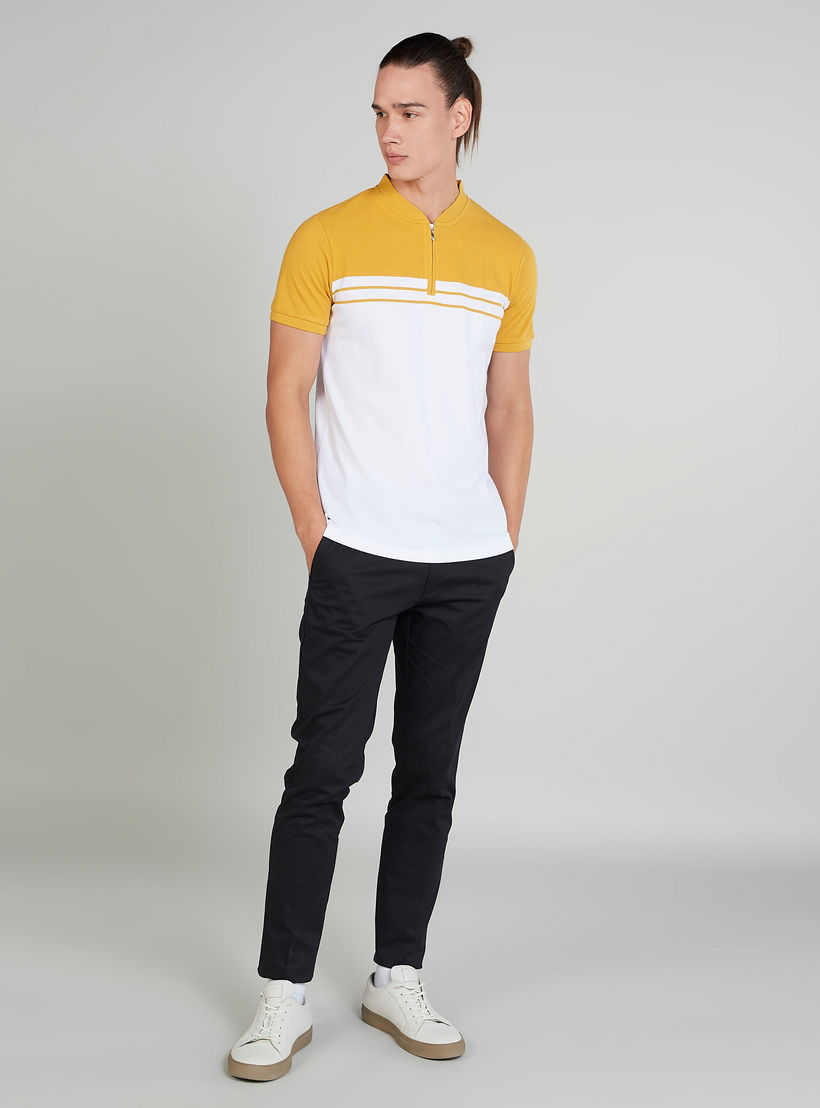 تيشيرت مخطط بقصة سليم وياقة ماندارين من آيكونيك-men-clothing-tshirtsandpolos-polos-image-2