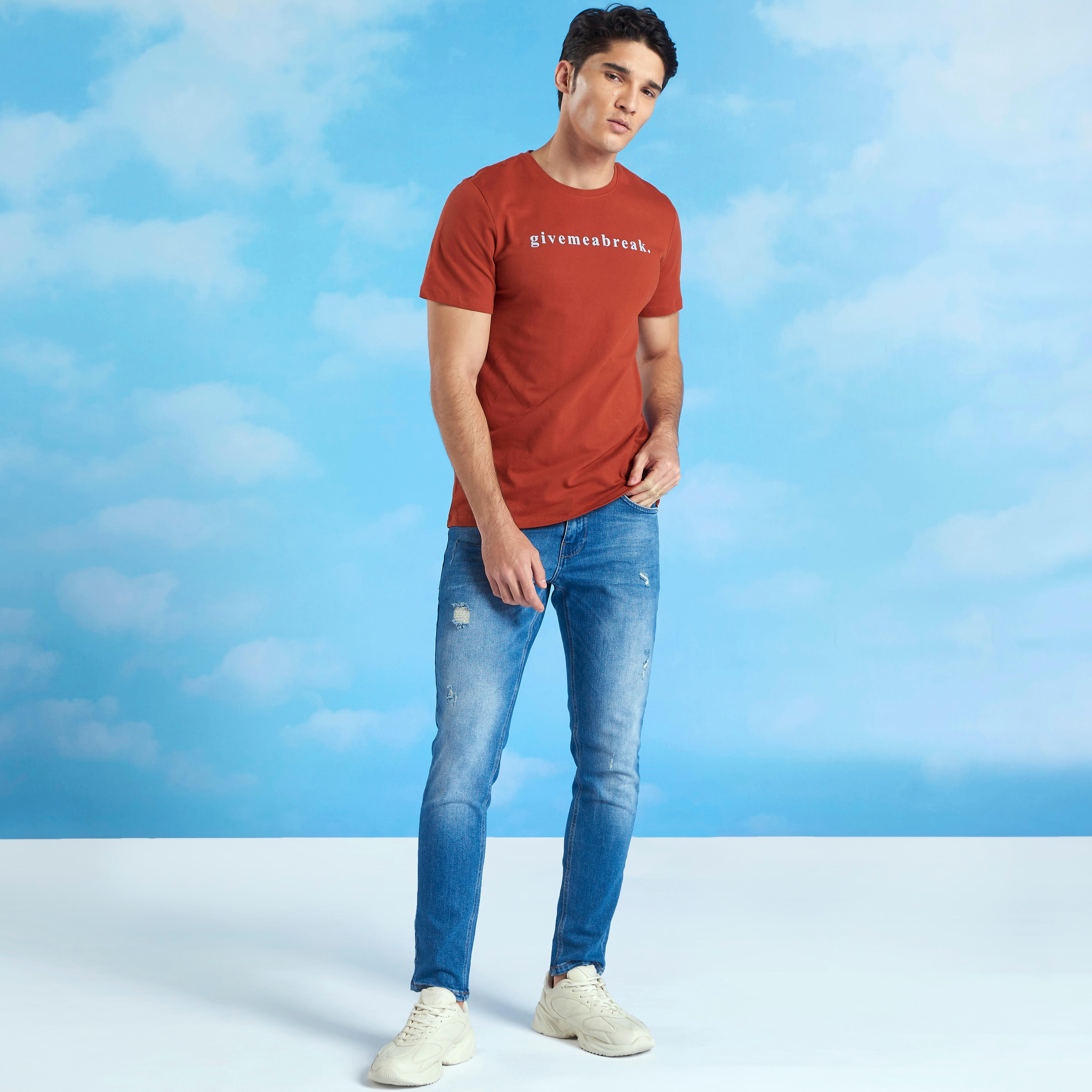 بنطلون جينز مضلّع بخصر متوسط الارتفاع وزر إغلاق وقصة سليم من آيكونيك-men-clothing-bottoms-jeans-image-2
