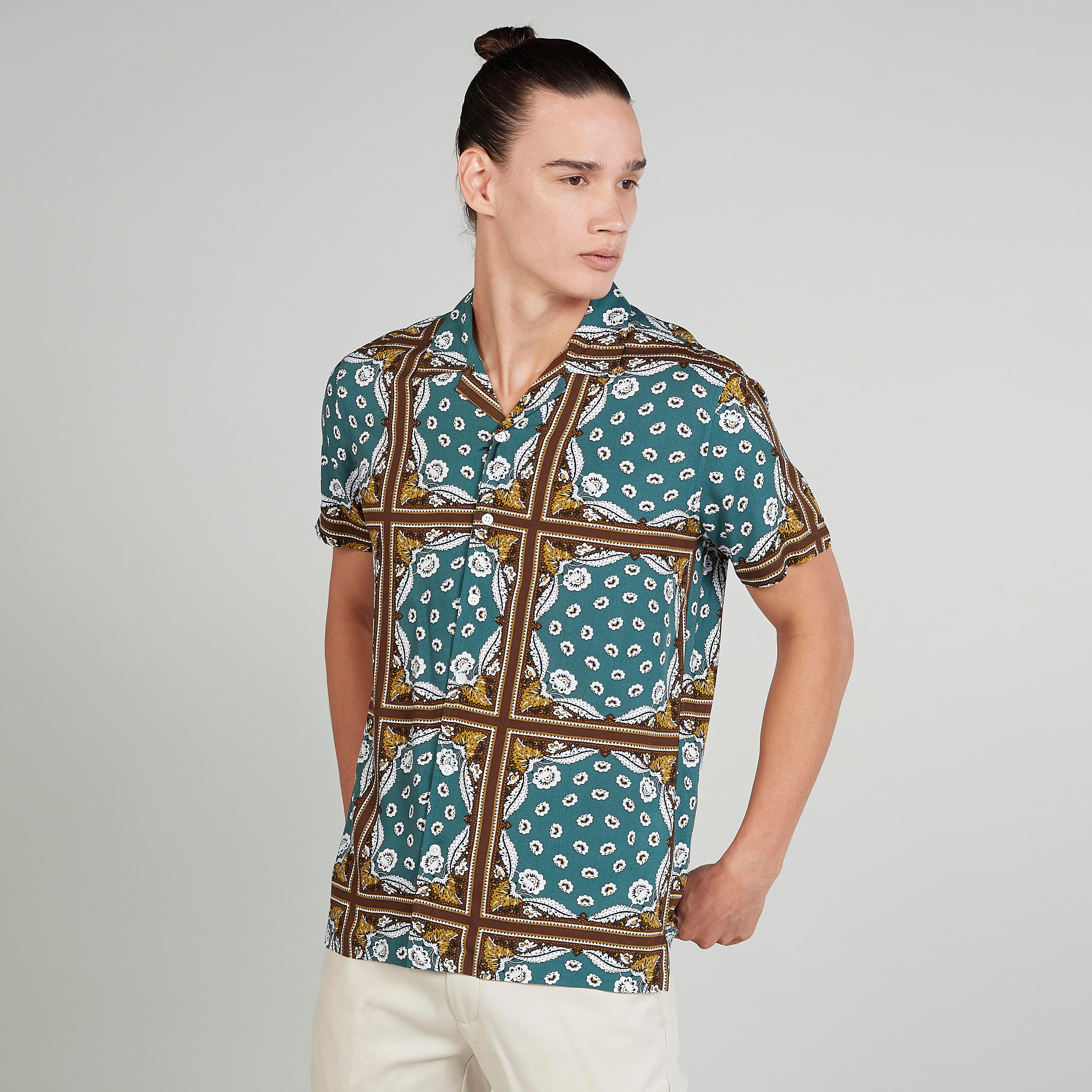 قميص سليم بياقة عاديّة وأكمام قصيرة و طبعات من آيكونيك-men-clothing-shirts-image-1