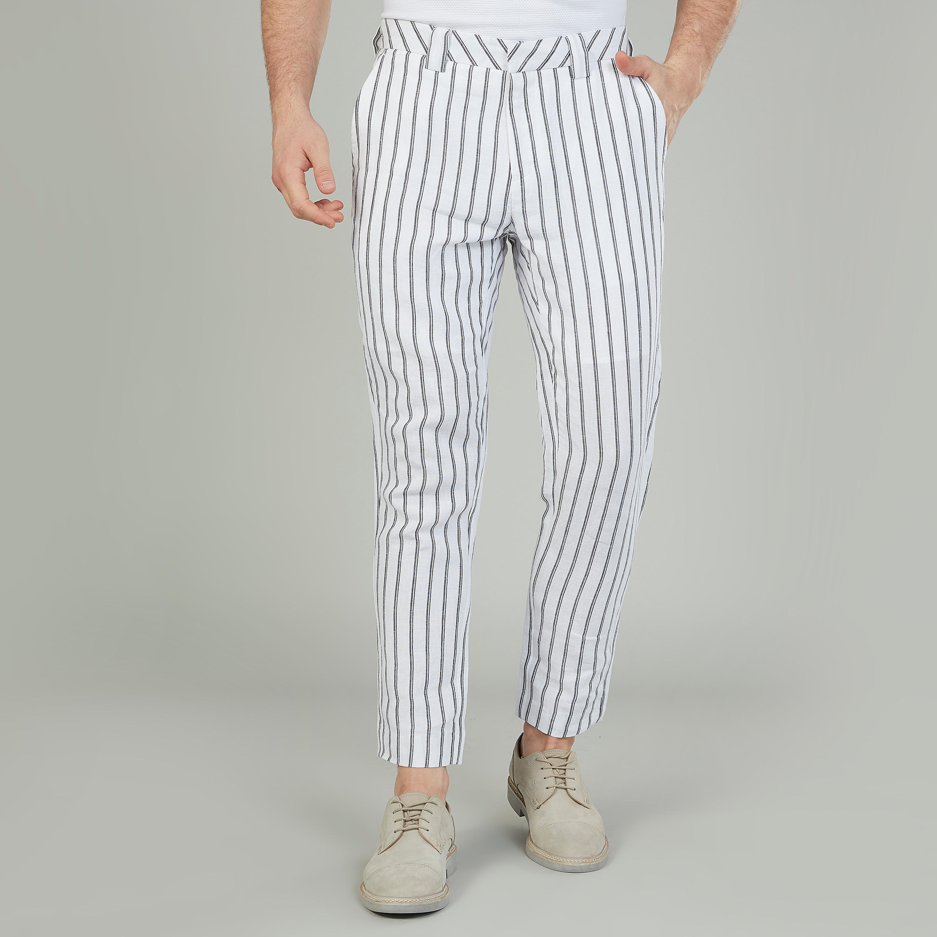 بنطلون كتّان مقلّم بقصّة سليم وخصر متوسط الارتفاع وتفاصيل جيب-men-clothing-bottoms-trousersandchinos-trousers-image-1