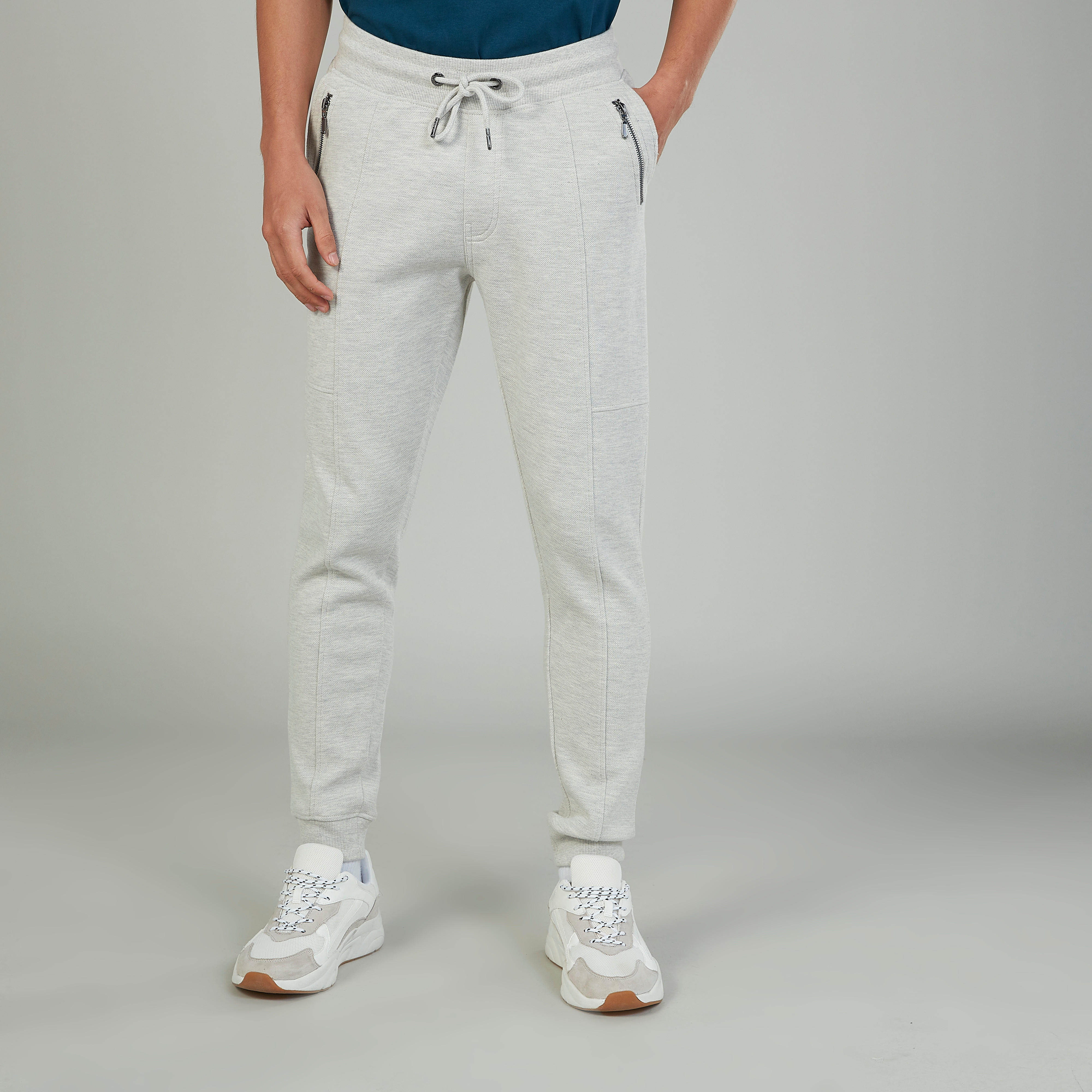 بنطلون رياضي سادة طويل مع تفاصيل جيوب ورباط-men-clothing-bottoms-joggers-image-1