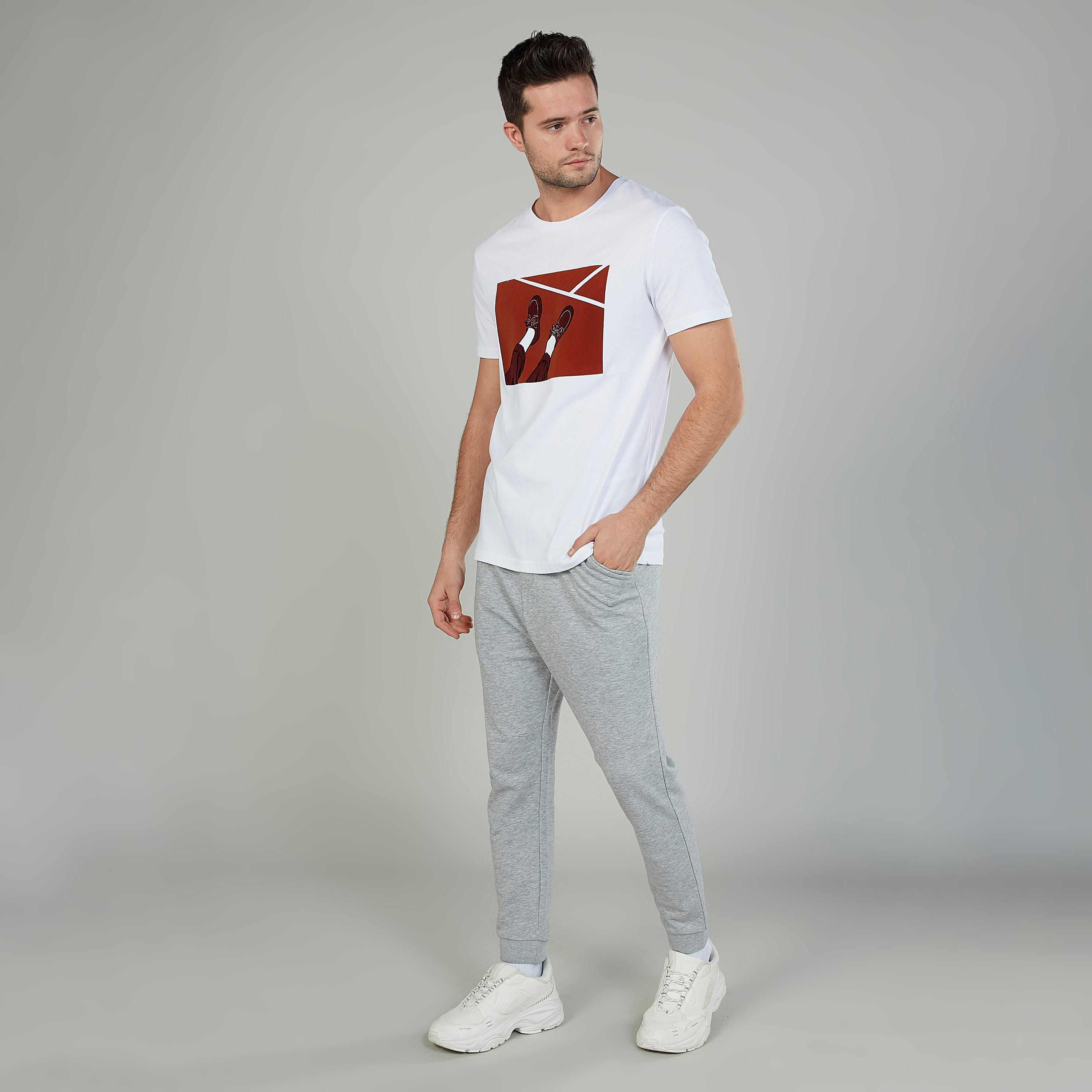 تيشيرت سليم بياقة مستديرة وأكمام قصيرة وطبعات من آيكونيك-men-clothing-tshirtsandpolos-tshirts-image-2