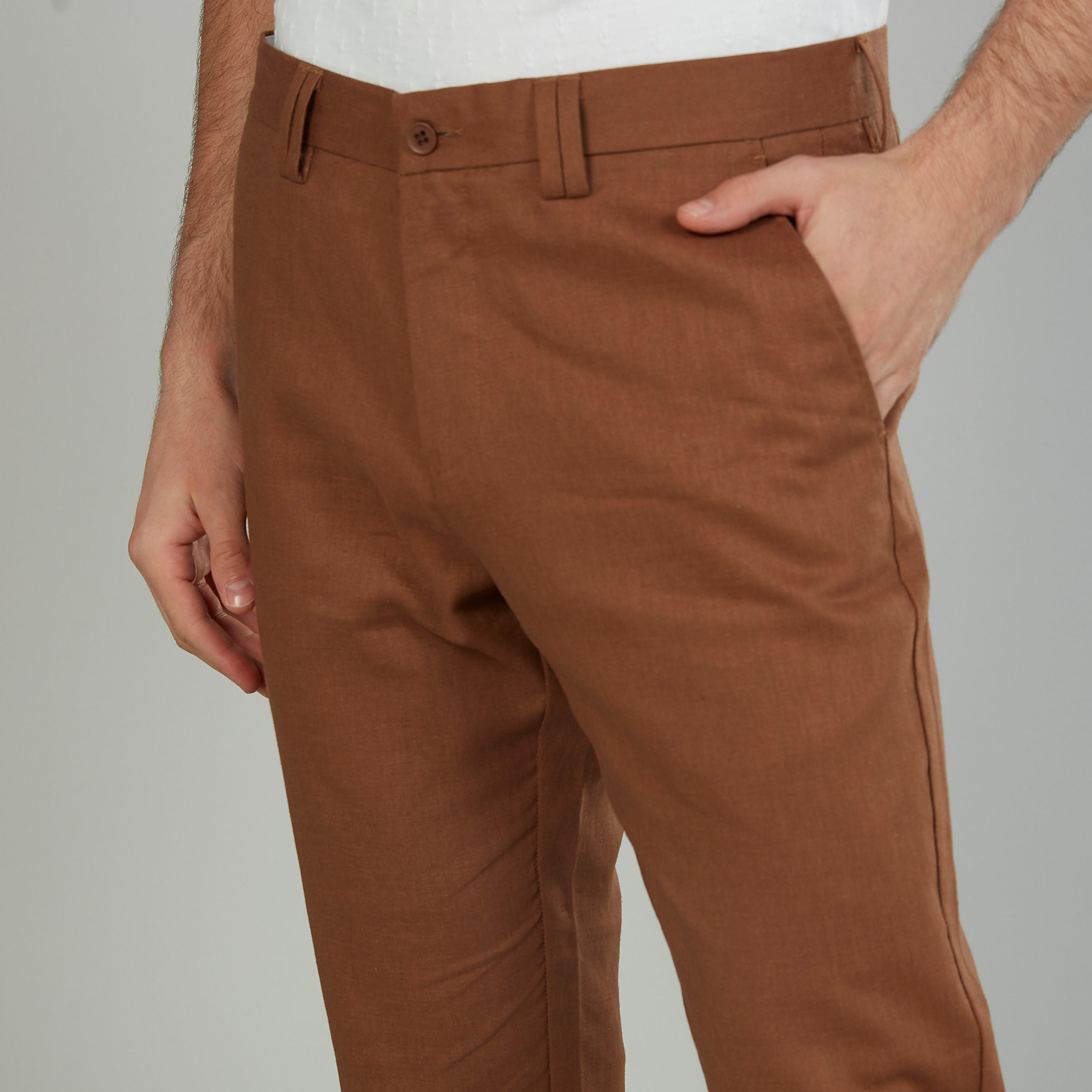 بنطلون كتّان بقصّة سليم وخصر متوسط الارتفاع وتفاصيل جيوب من آيكونيك-men-clothing-bottoms-trousersandchinos-trousers-image-3