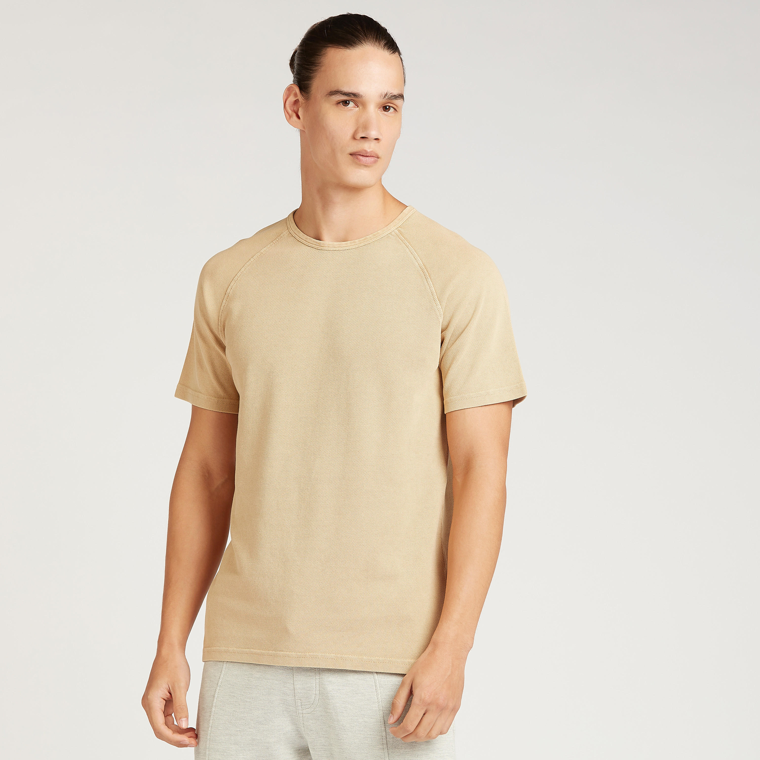 Iconic Slim Fit Solid T-shirt with Crew Neck and Raglan Sleeves-men-clothing-tshirtsandpolos-tshirts-image-1