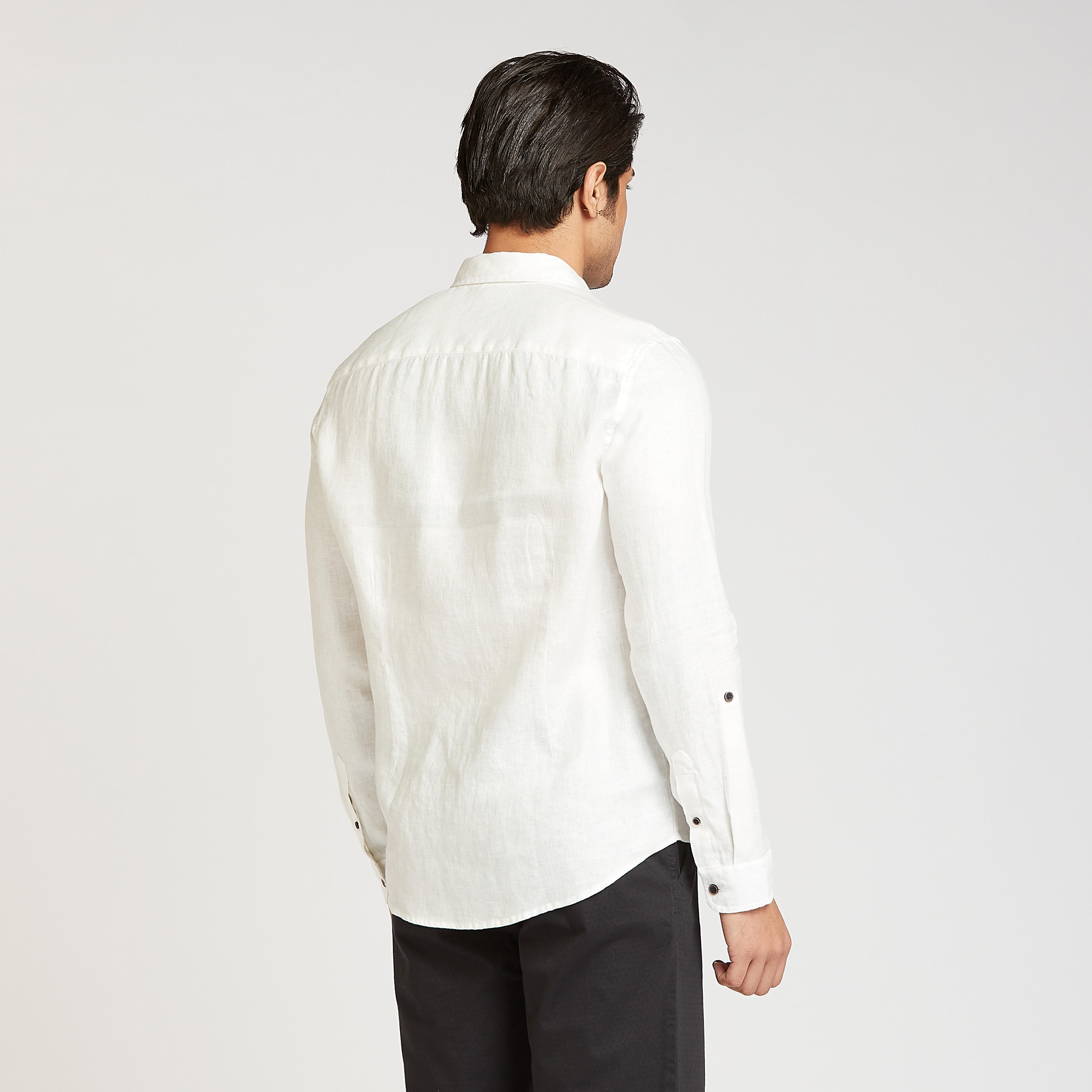 قميص كتّان بارز الملمس بأكمام طويلة وجيوب بطيّة من آيكونيك-men-clothing-shirts-image-4
