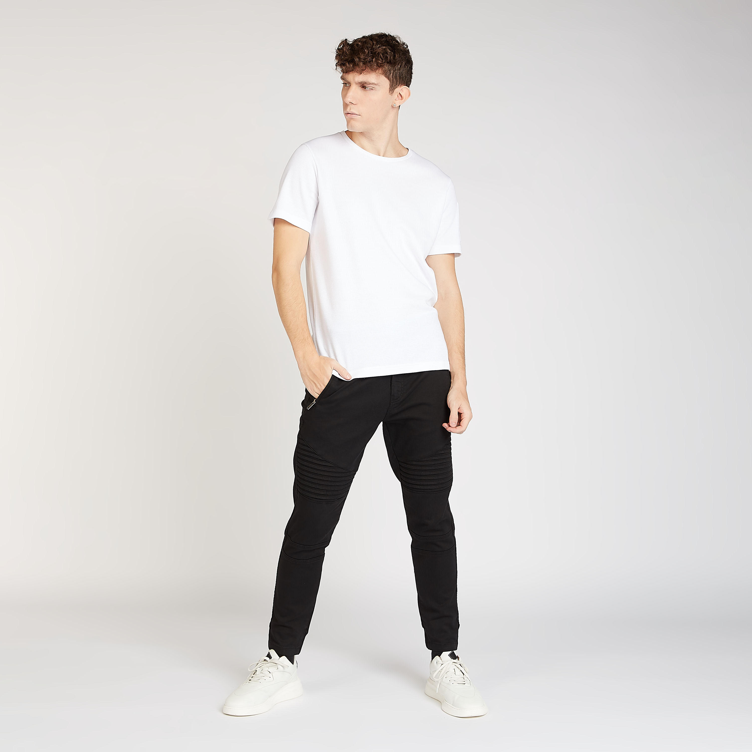 Sustainable Iconic Textured Jeans with Pockets and Belt Loops-men-clothing-bottoms-jeans-image-2