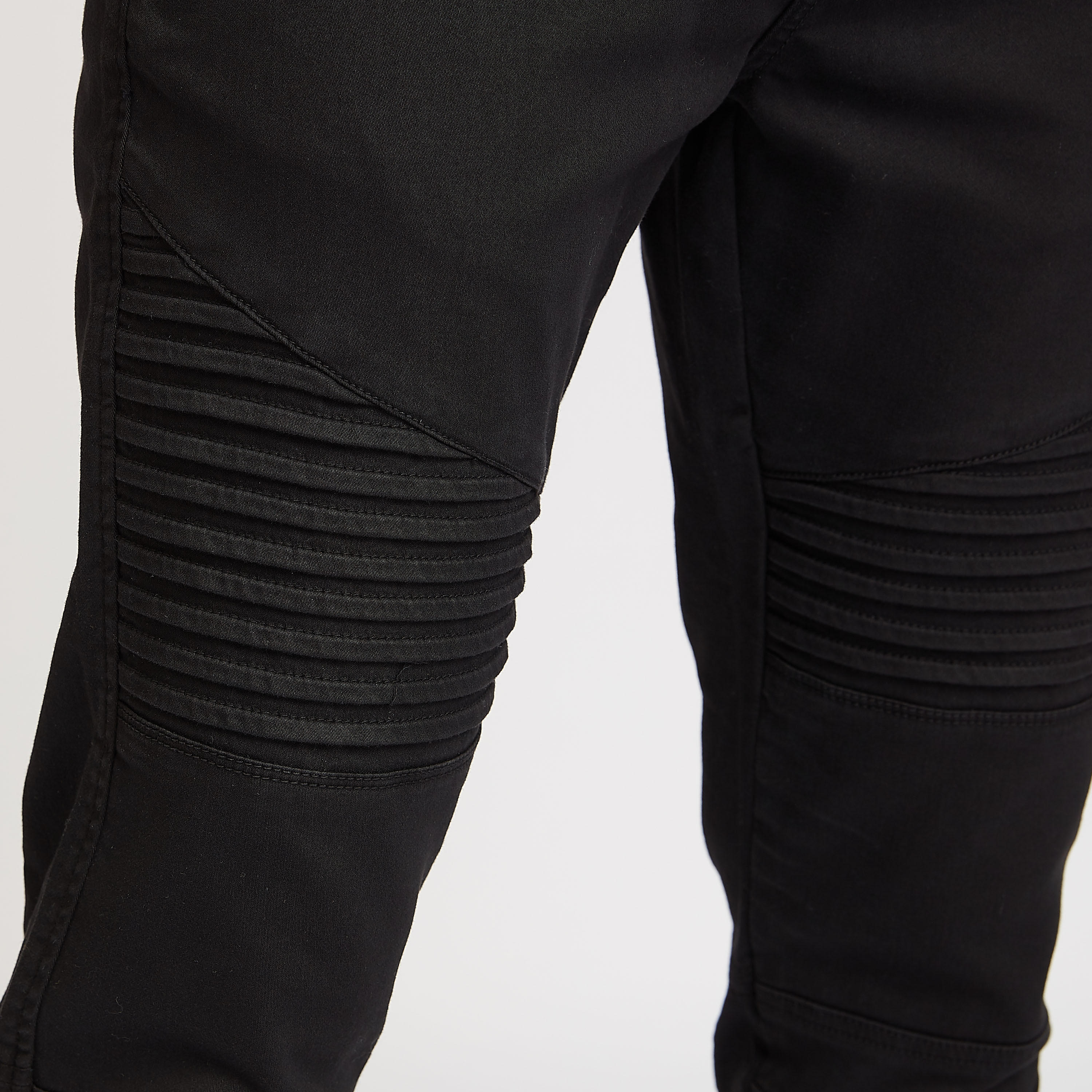 Sustainable Iconic Textured Jeans with Pockets and Belt Loops-men-clothing-bottoms-jeans-image-3