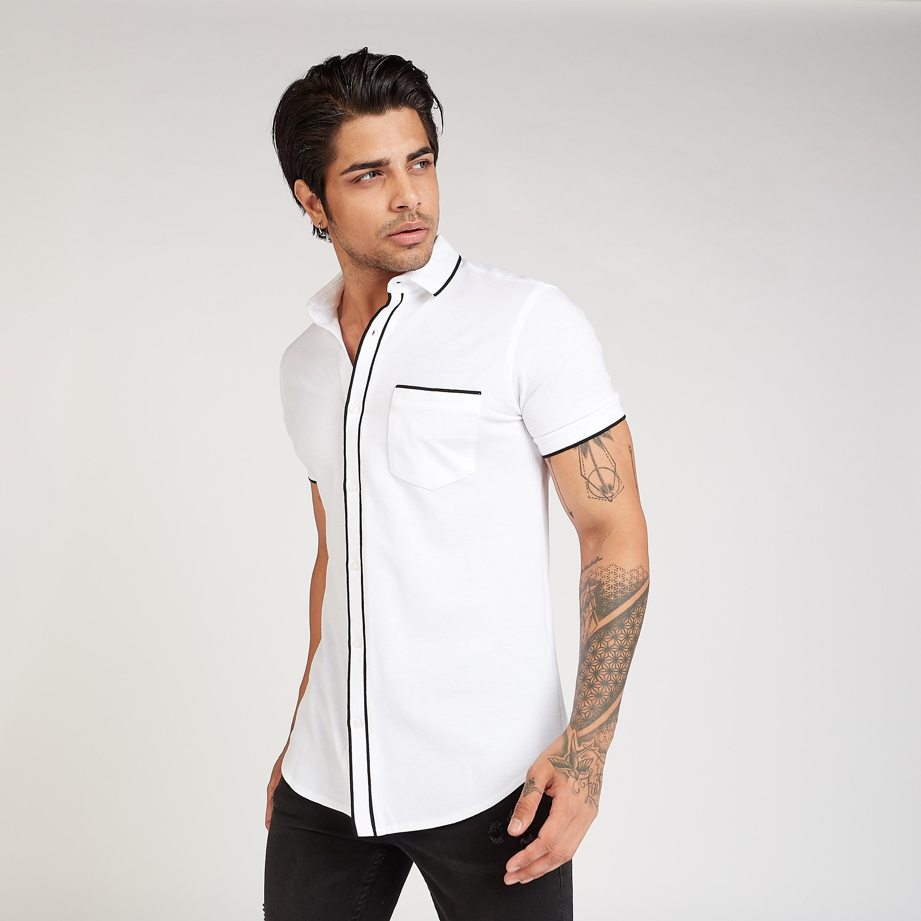 تيشيرت مستدام سادة سليم بأكمام قصيرة من آيكونيك-men-clothing-shirts-image-1