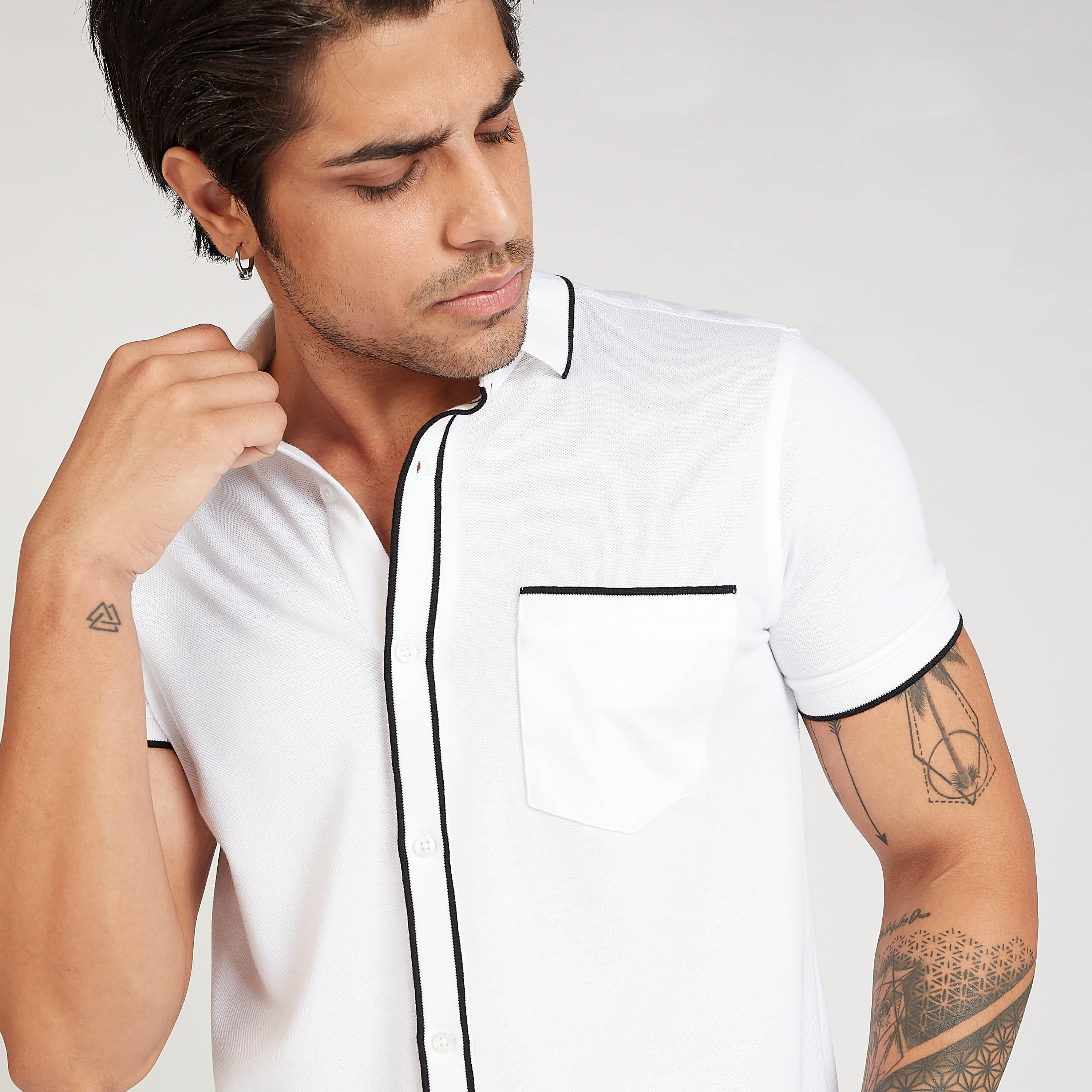 تيشيرت مستدام سادة سليم بأكمام قصيرة من آيكونيك-men-clothing-shirts-image-3