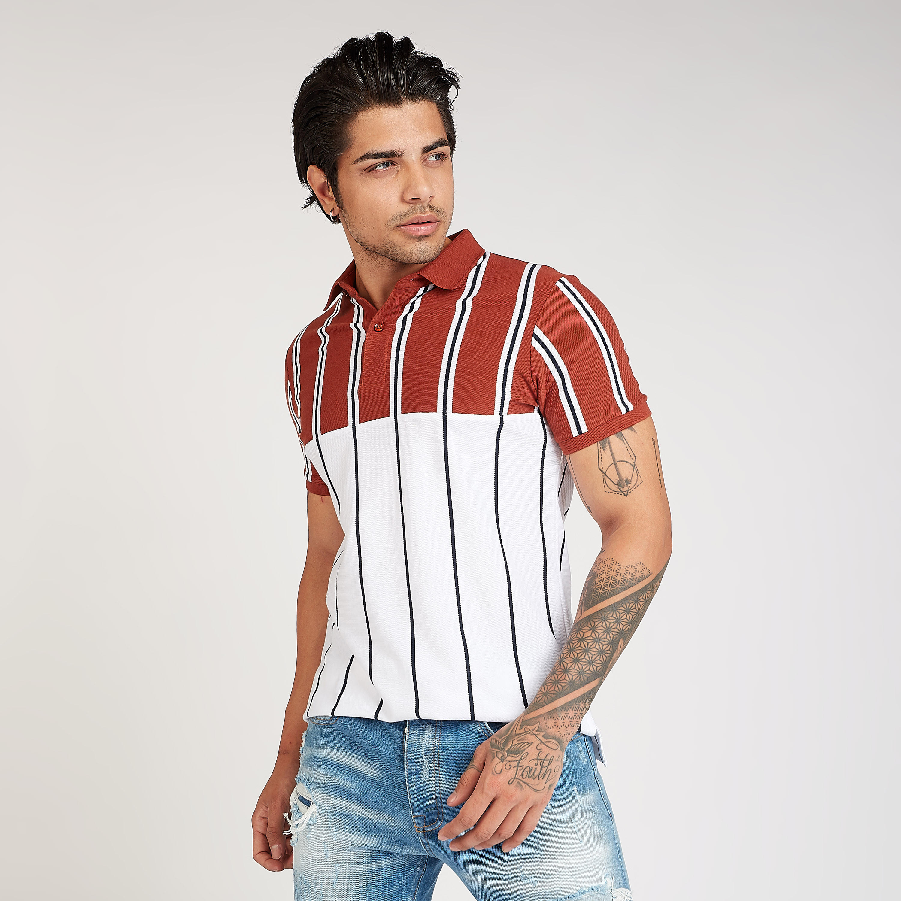 تيشيرت بولو مخطط بياقة عادية وأكمام قصيرة-men-clothing-tshirtsandpolos-polos-image-5