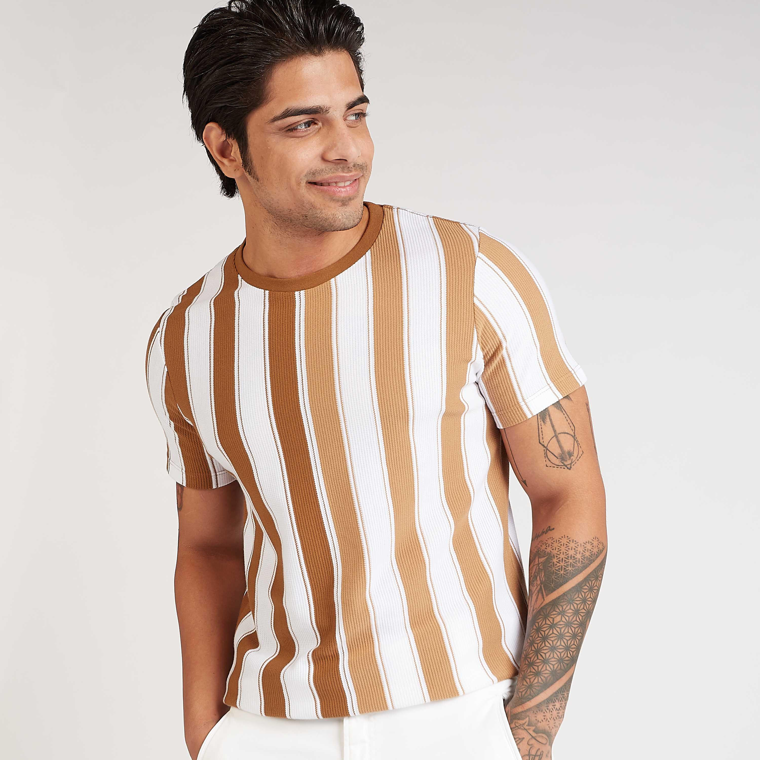 تيشيرت مستدام سليم مخطط بأكمام قصيرة من آيكونيك-men-clothing-tshirtsandpolos-tshirts-image-1
