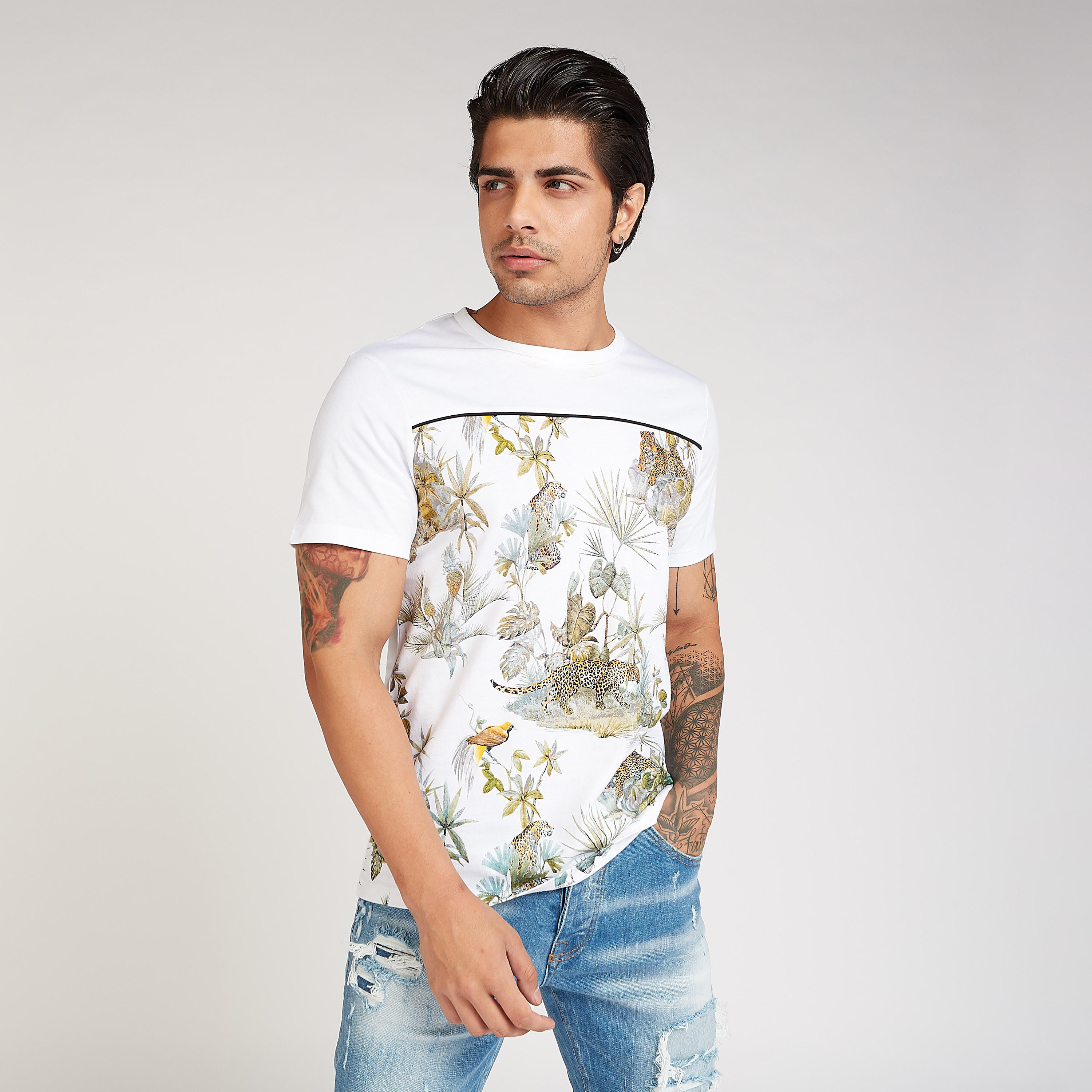 تيشيرت مستدام سليم بياقة ضيقة وطبعات من آيكونيك-men-clothing-tshirtsandpolos-tshirts-image-1