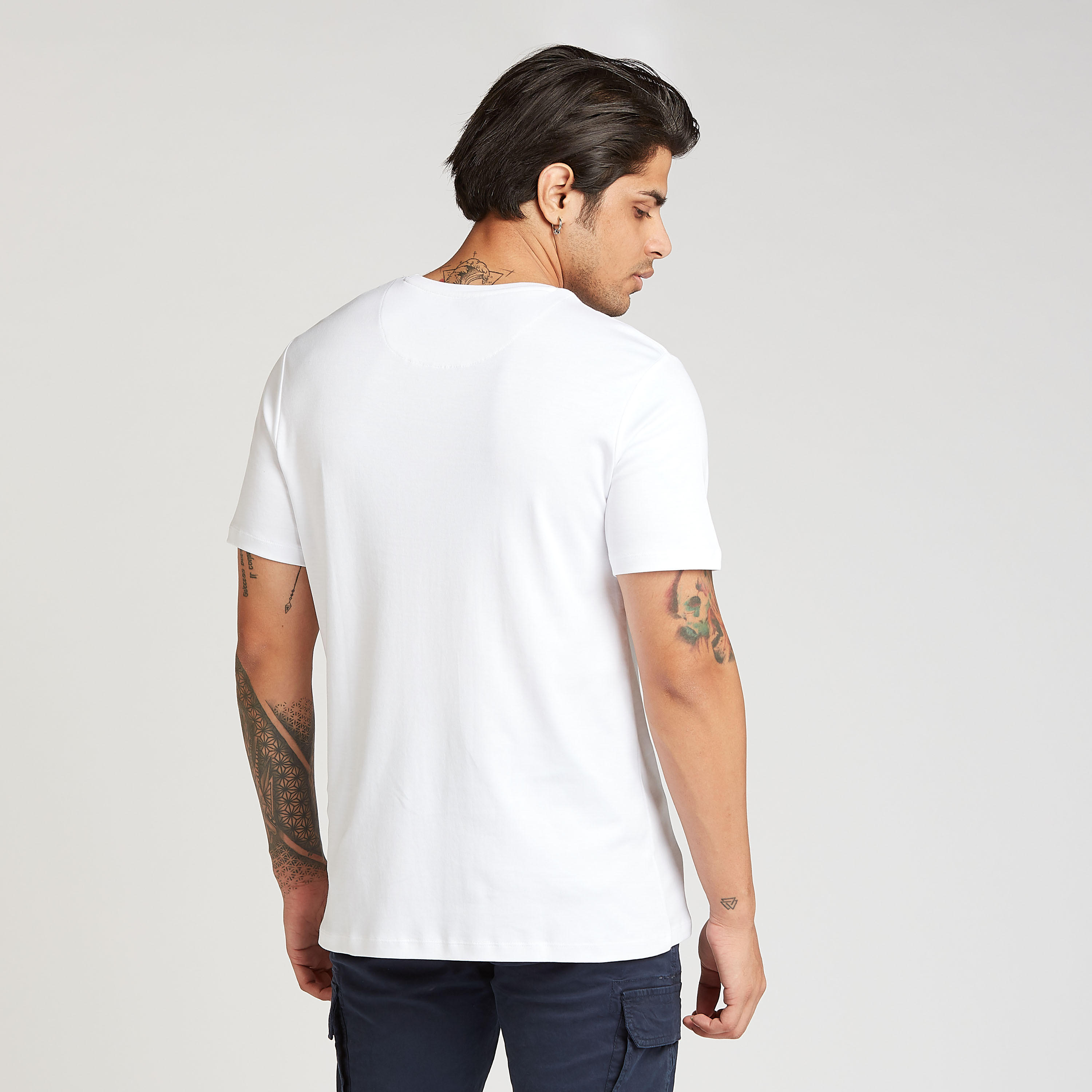 تيشيرت بقصة سليم سادة بياقة ضيقة وأكمام قصيرة من آيكونيك-men-clothing-tshirtsandpolos-tshirts-image-1