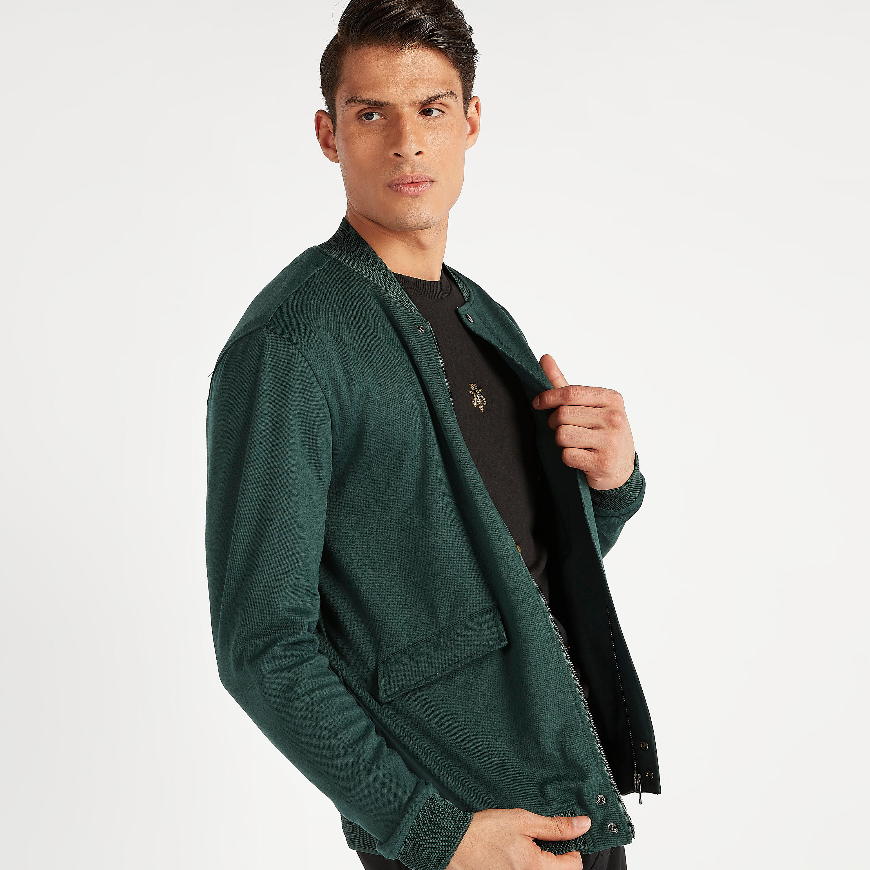 جاكيت مستدام خفيف بسحّاب وجيوب بطيّة من آيكونيك-men-clothing-jacketsandblazers-jackets-image-6