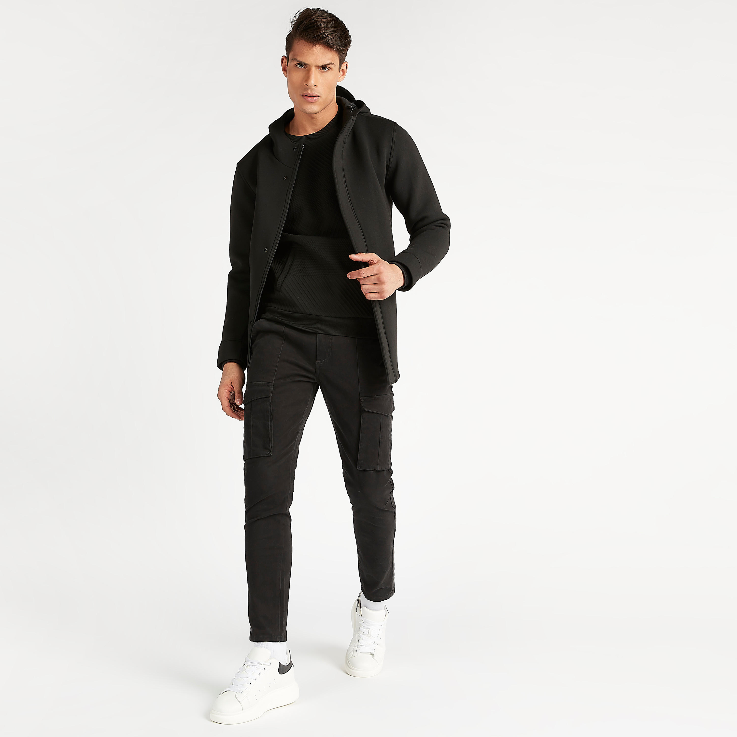 سويت شيرت مستدام بارز الملمس بياقة ضيّقة وجيوب-men-winterwear-hoodiesandsweatshirts-image-5