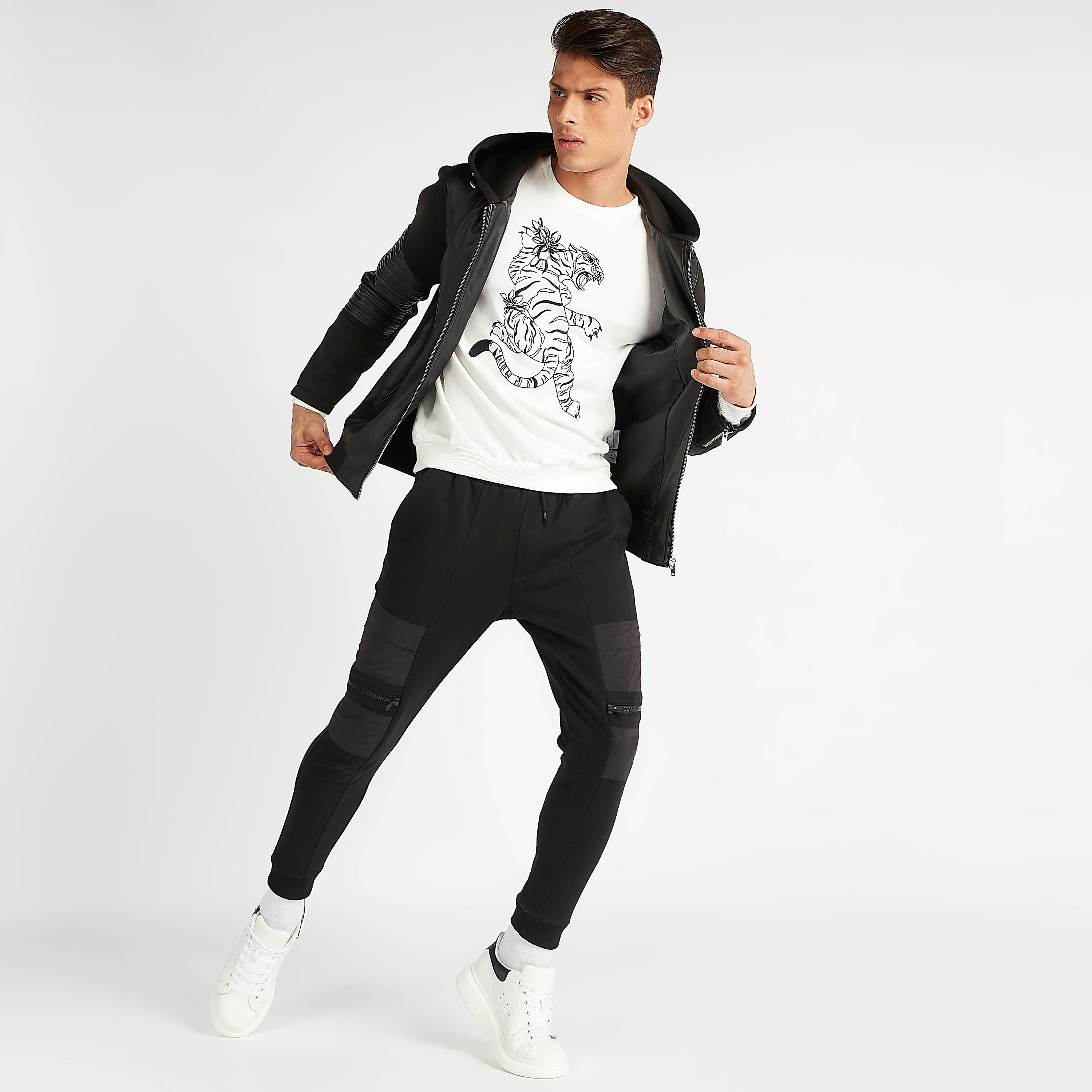 Sustainable Iconic Embroidered Sweatshirt with Long Sleeves-men-winterwear-hoodiesandsweatshirts-image-2