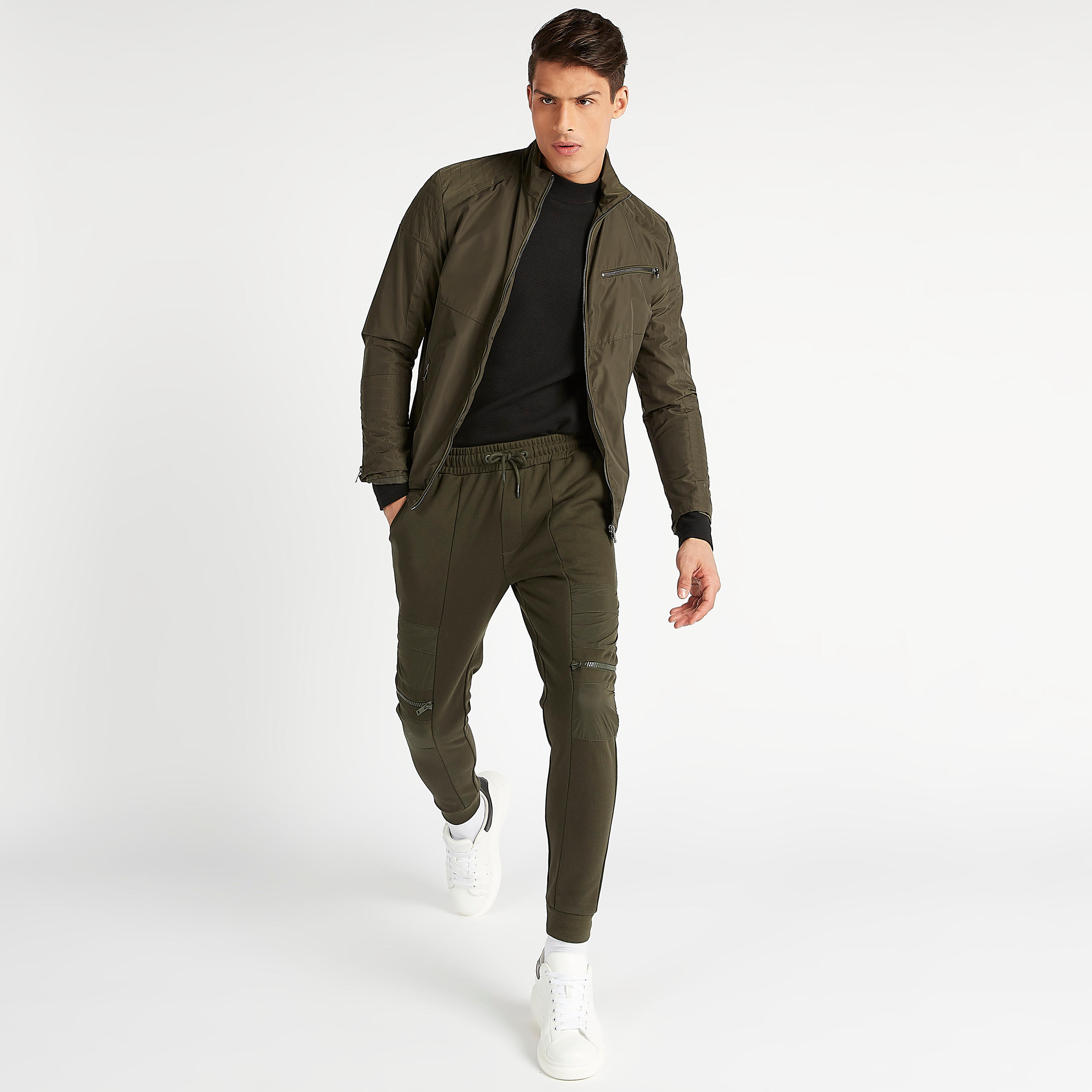 Iconic Solid Zip Through Bomber Jacket with Pockets and Long Sleeves-men-clothing-jacketsandblazers-jackets-image-2