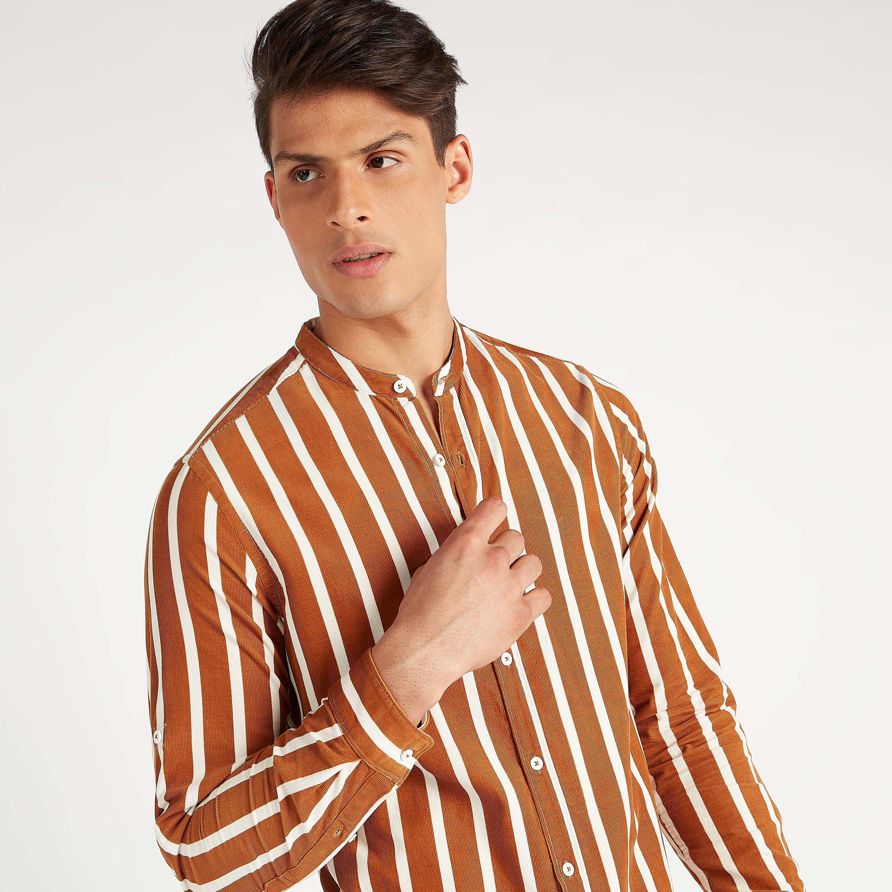 قميص مستدام مخطط بياقة ماندارين وأكمام طويلة من آيكونيك-men-clothing-shirts-image-5