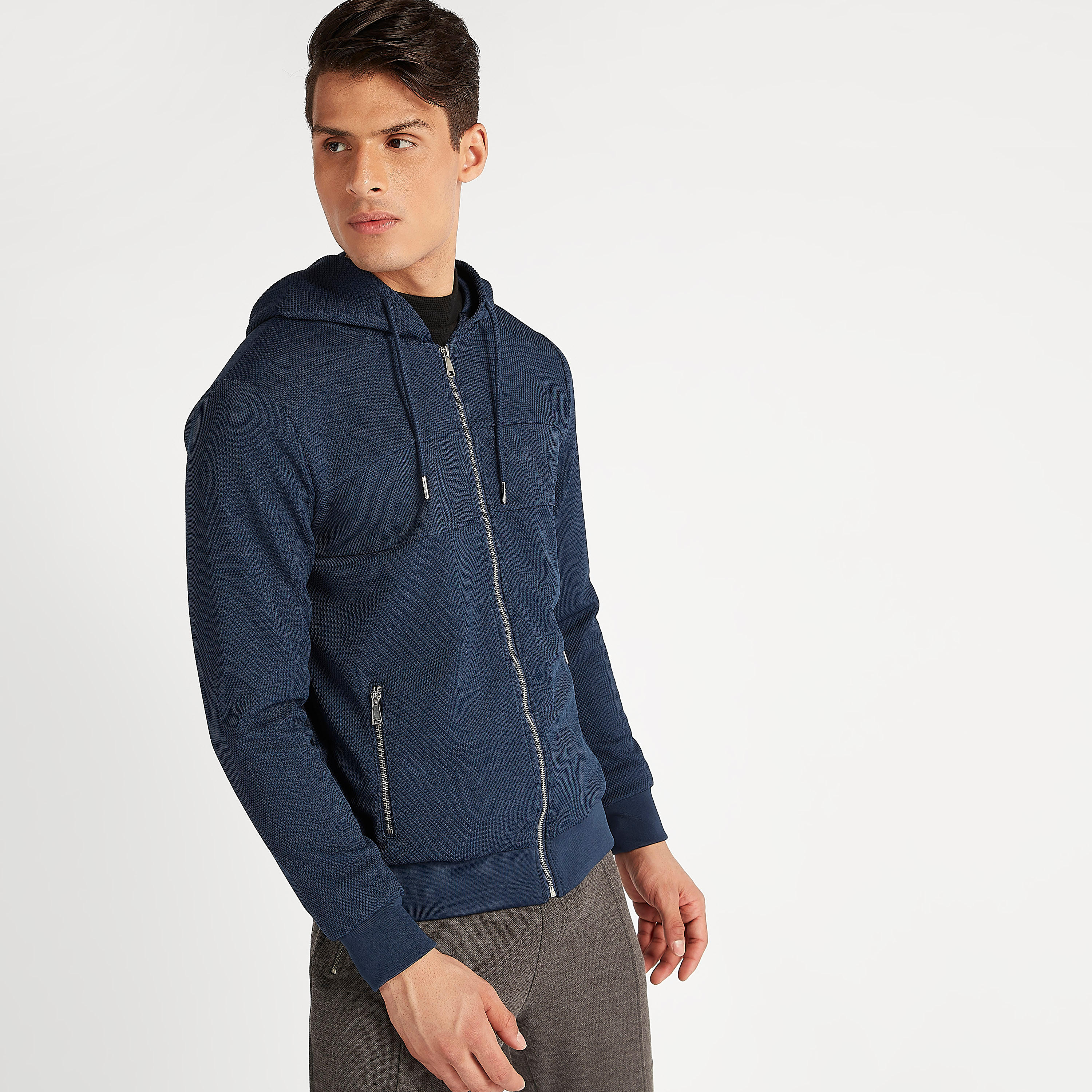 جاكيت مستدام سليم فيت بارز الملمس بأكمام طويلة-men-clothing-jacketsandblazers-jackets-image-1