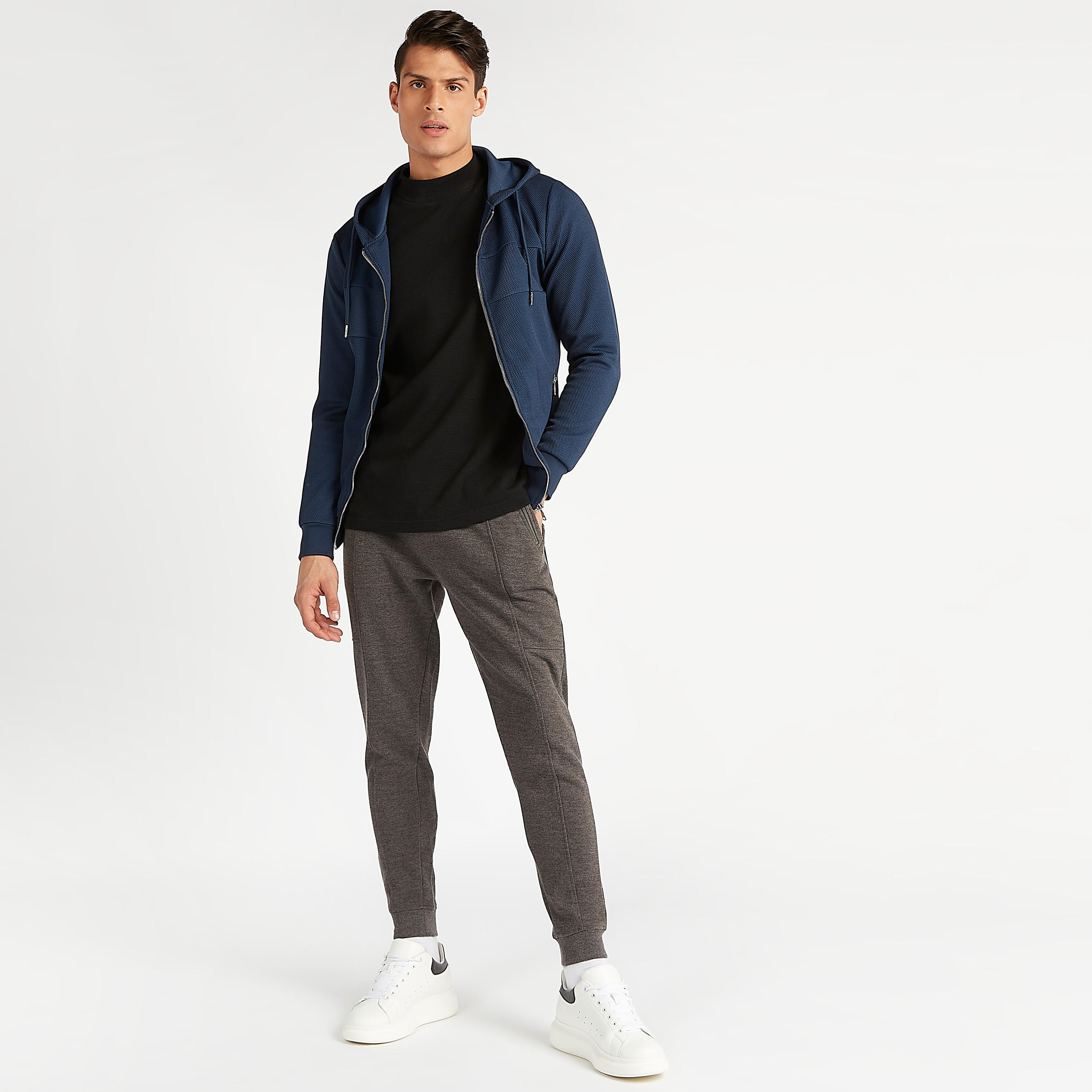 جاكيت مستدام سليم فيت بارز الملمس بأكمام طويلة-men-clothing-jacketsandblazers-jackets-image-2