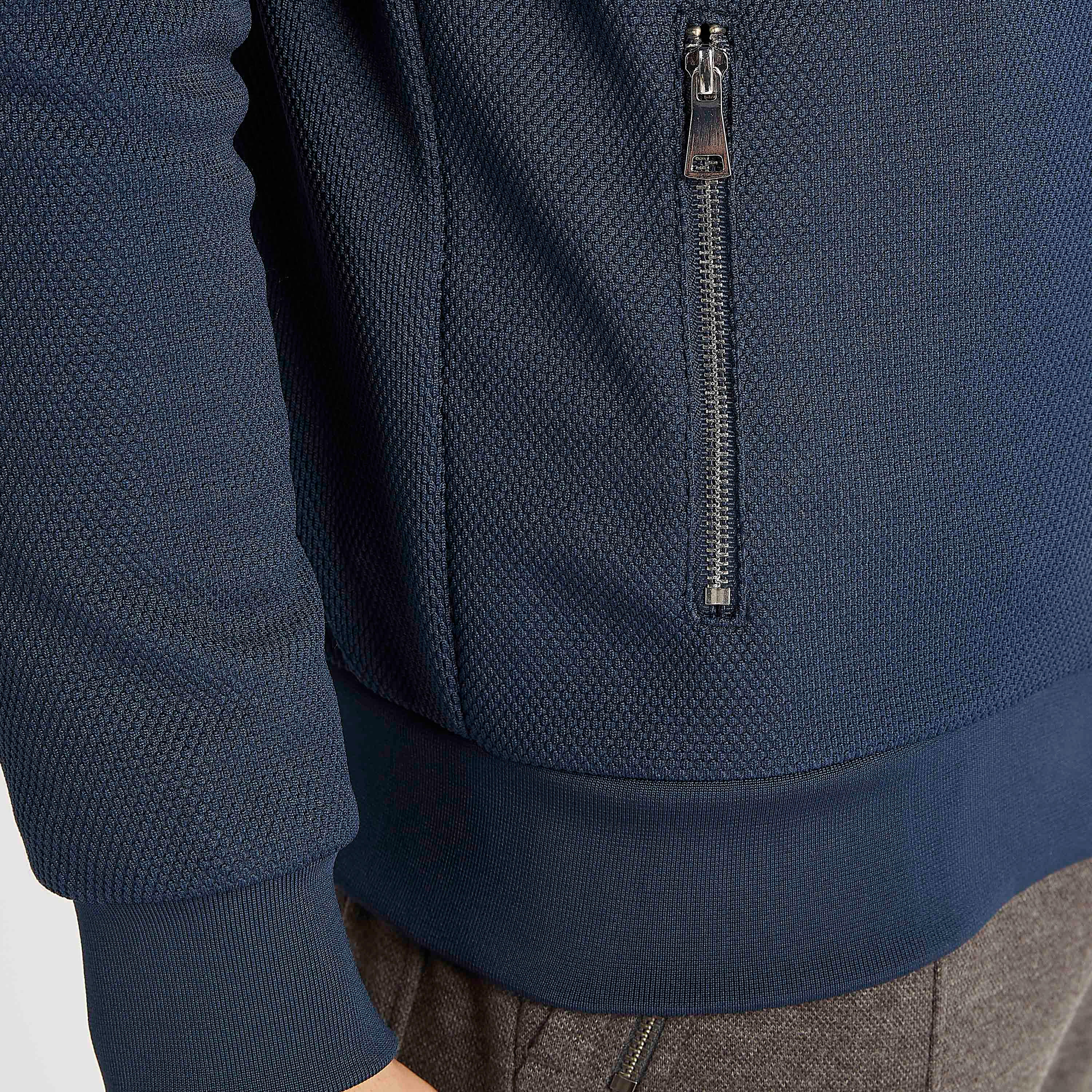 جاكيت مستدام سليم فيت بارز الملمس بأكمام طويلة-men-clothing-jacketsandblazers-jackets-image-6