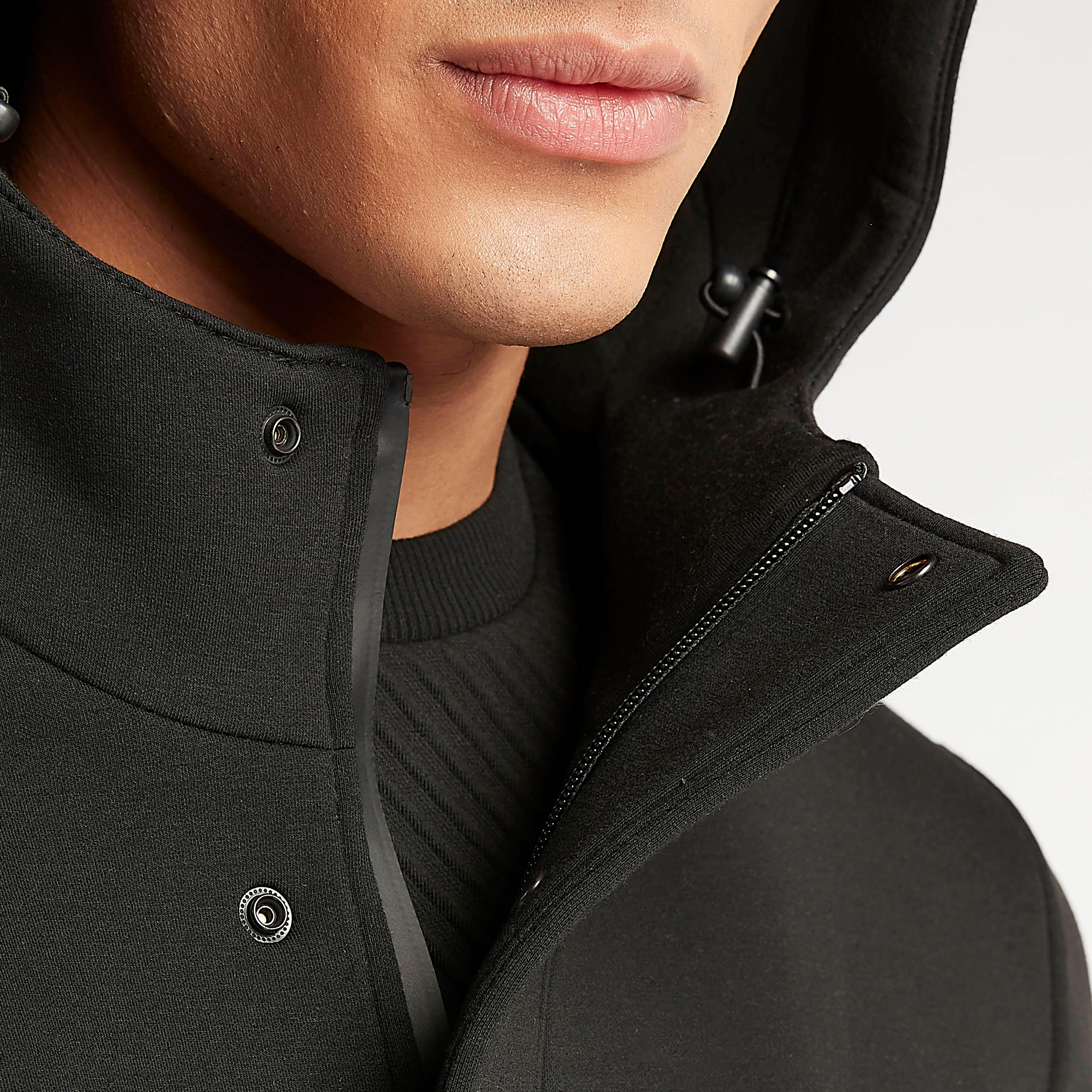 جاكيت بقبّعة وسحّاب وأكمام طويلة وجيوب من آيكونيك-men-clothing-jacketsandblazers-jackets-image-5