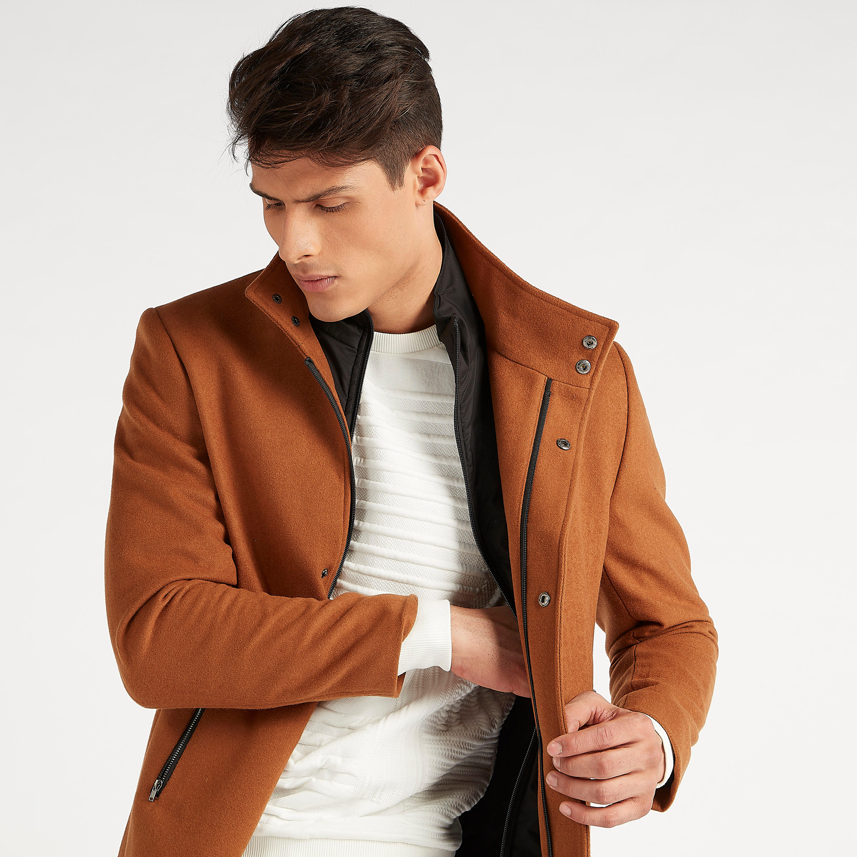 جاكيت طويل بسحّاب وأكمام طويلة وجيوب من آيكونيك-men-clothing-jacketsandblazers-jackets-image-5