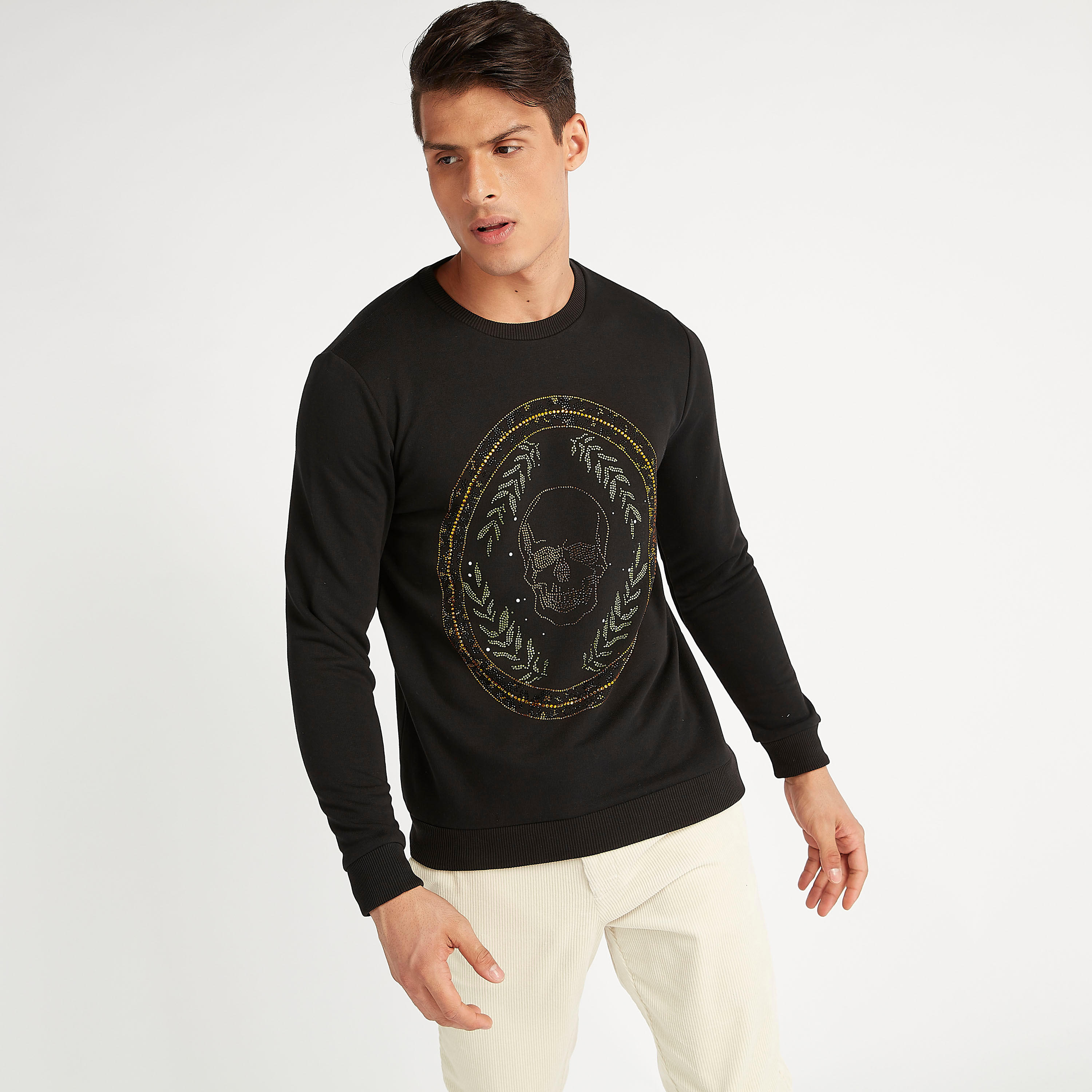 سويت شيرت مزيّن بأكمام طويلة وياقة ضيّقة من آيكونيك-men-winterwear-hoodiesandsweatshirts-image-1