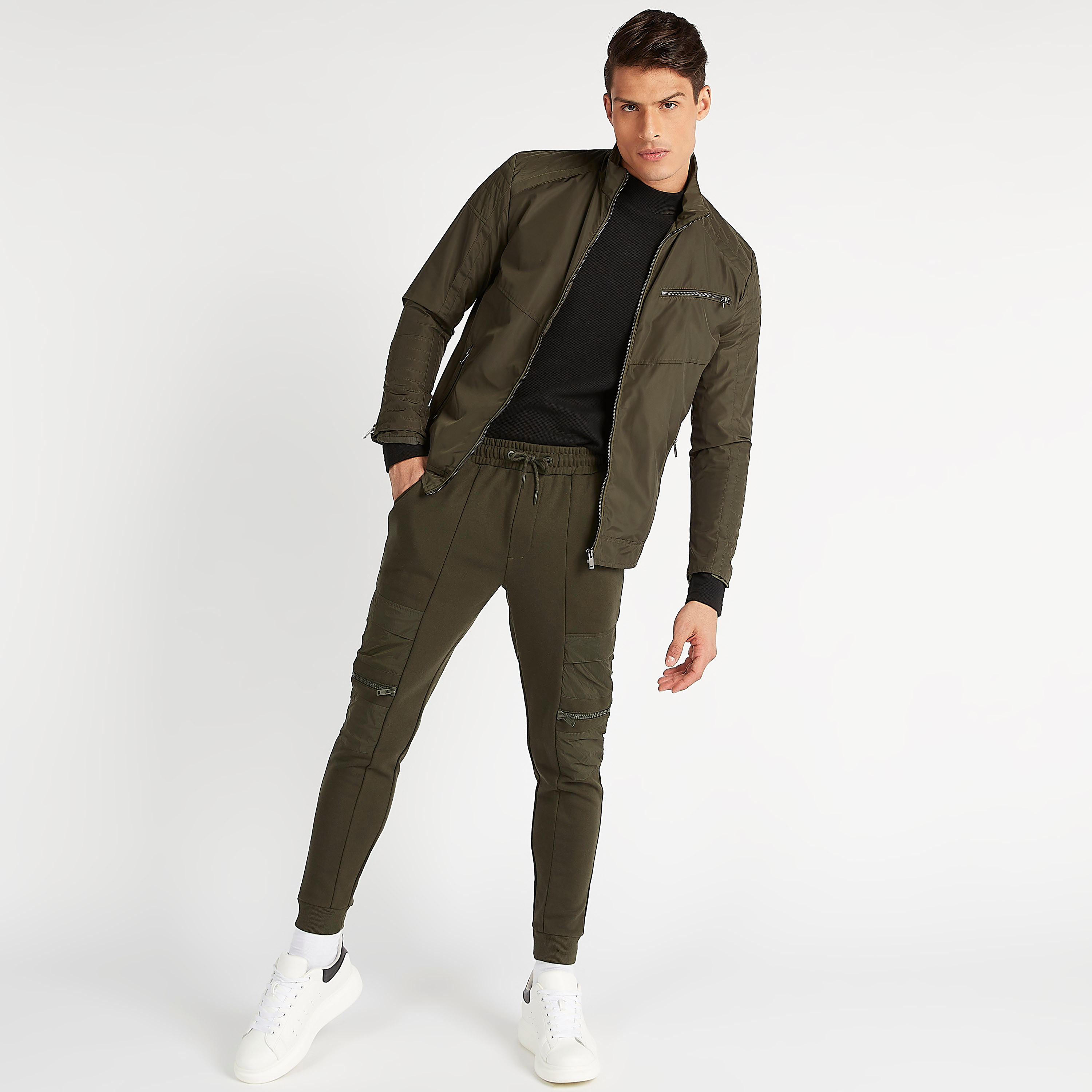 بنطلون رياضي مستدام بارز الملمس بجيوب بسحّاب من آيكونيك-men-clothing-bottoms-joggers-image-2
